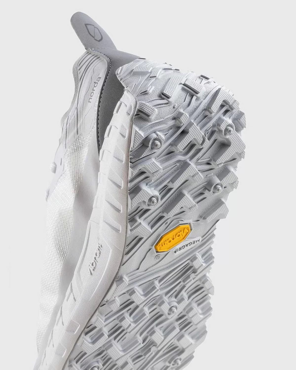 001_w_hvidgra_6.webp Sneakers>Norda 001 W Hvid/Gra