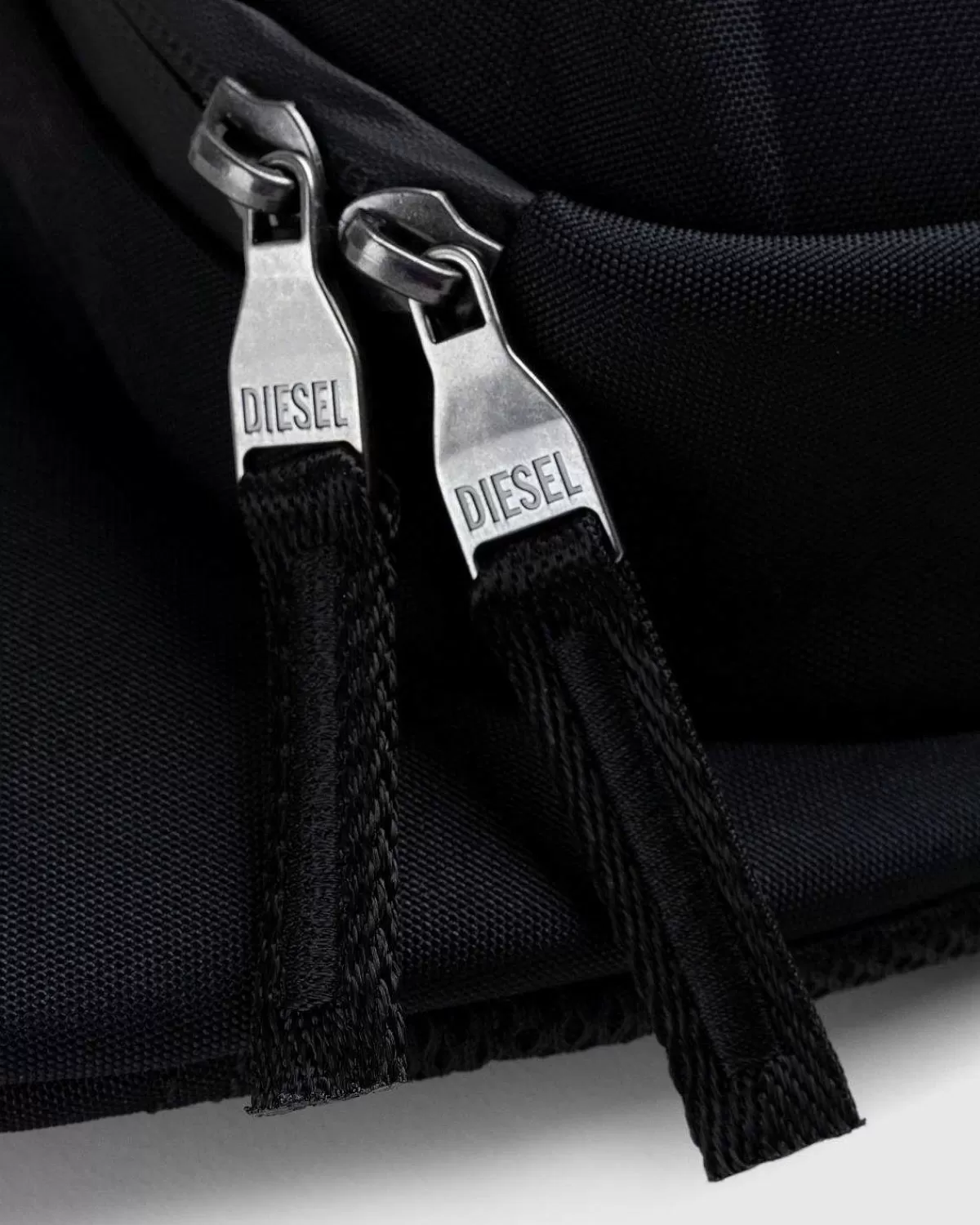 1drpod_crossbody_taske_sort_5.webp Tasker>Diesel 1Dr-Pod Crossbody Taske Sort