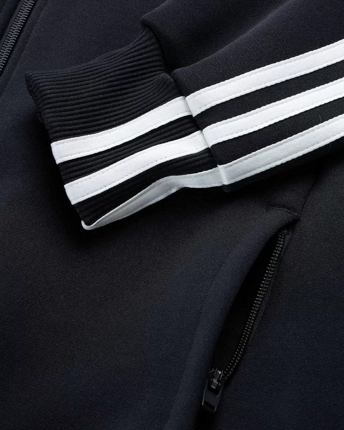 3_stripes_track_top_sorthvid_7.webp Overtøj>Y-3 3 Stripes Track Top Sort/Hvid