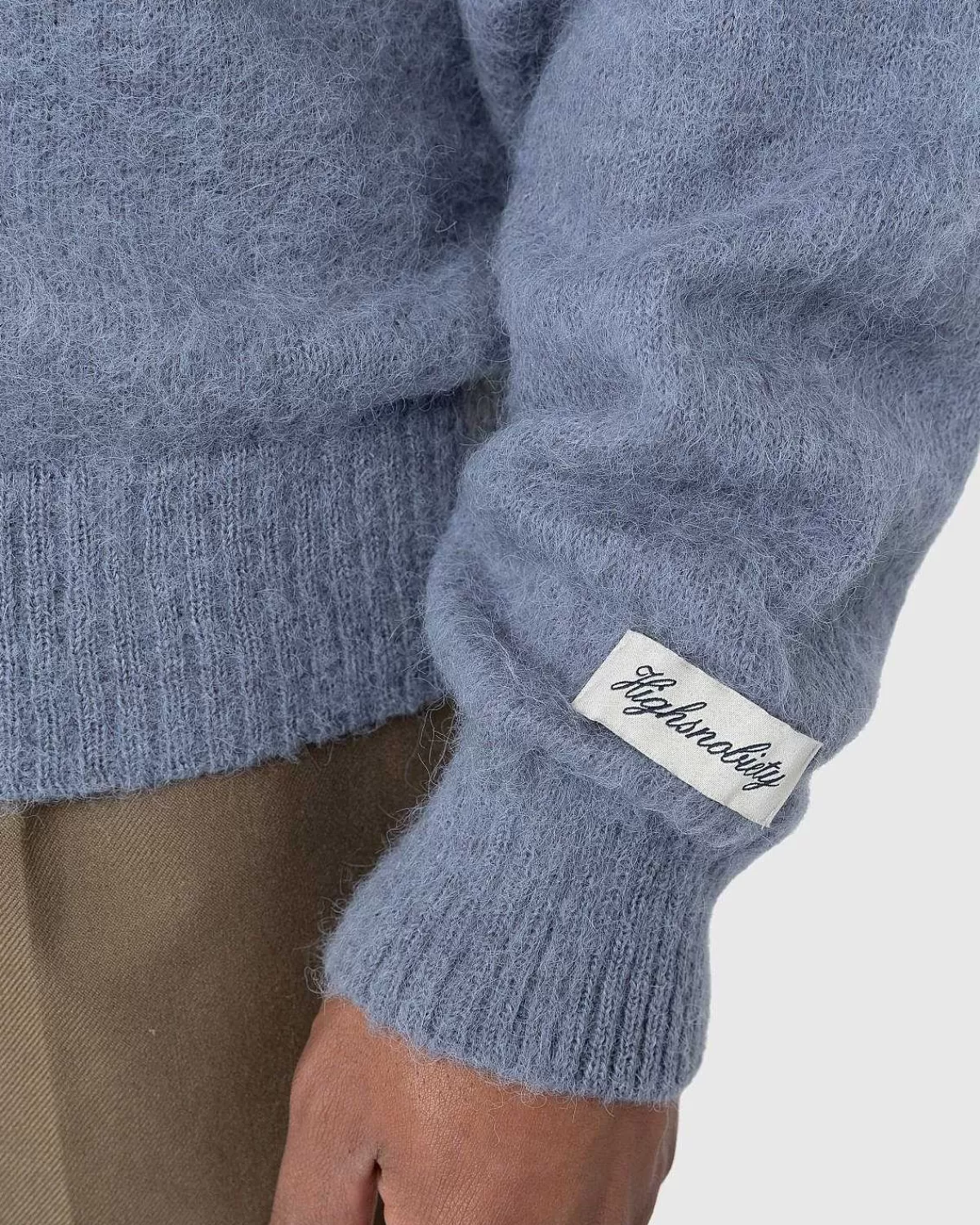 alpaca_raglan_sweater_bla_7.webp Strik>Highsnobiety Alpaca Raglan Sweater Bla