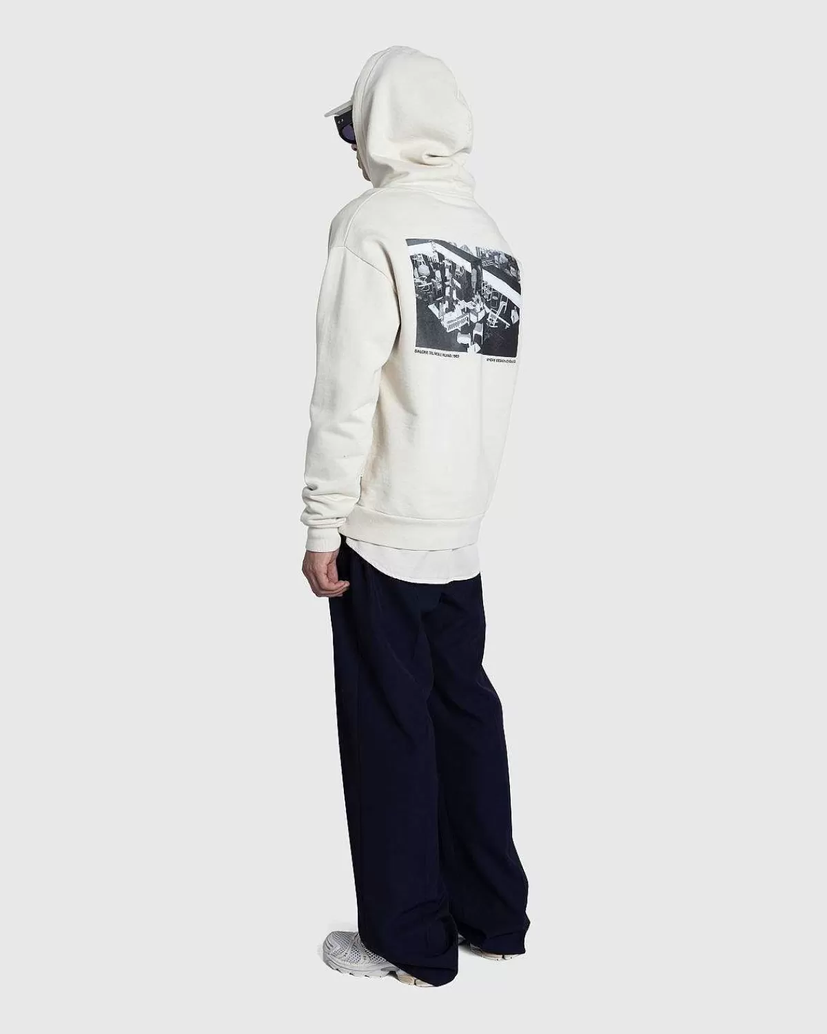 arkivhaettetroje_aeggeskal_6.webp Sveder>Highsnobiety Arkiv-Haettetroje Aeggeskal