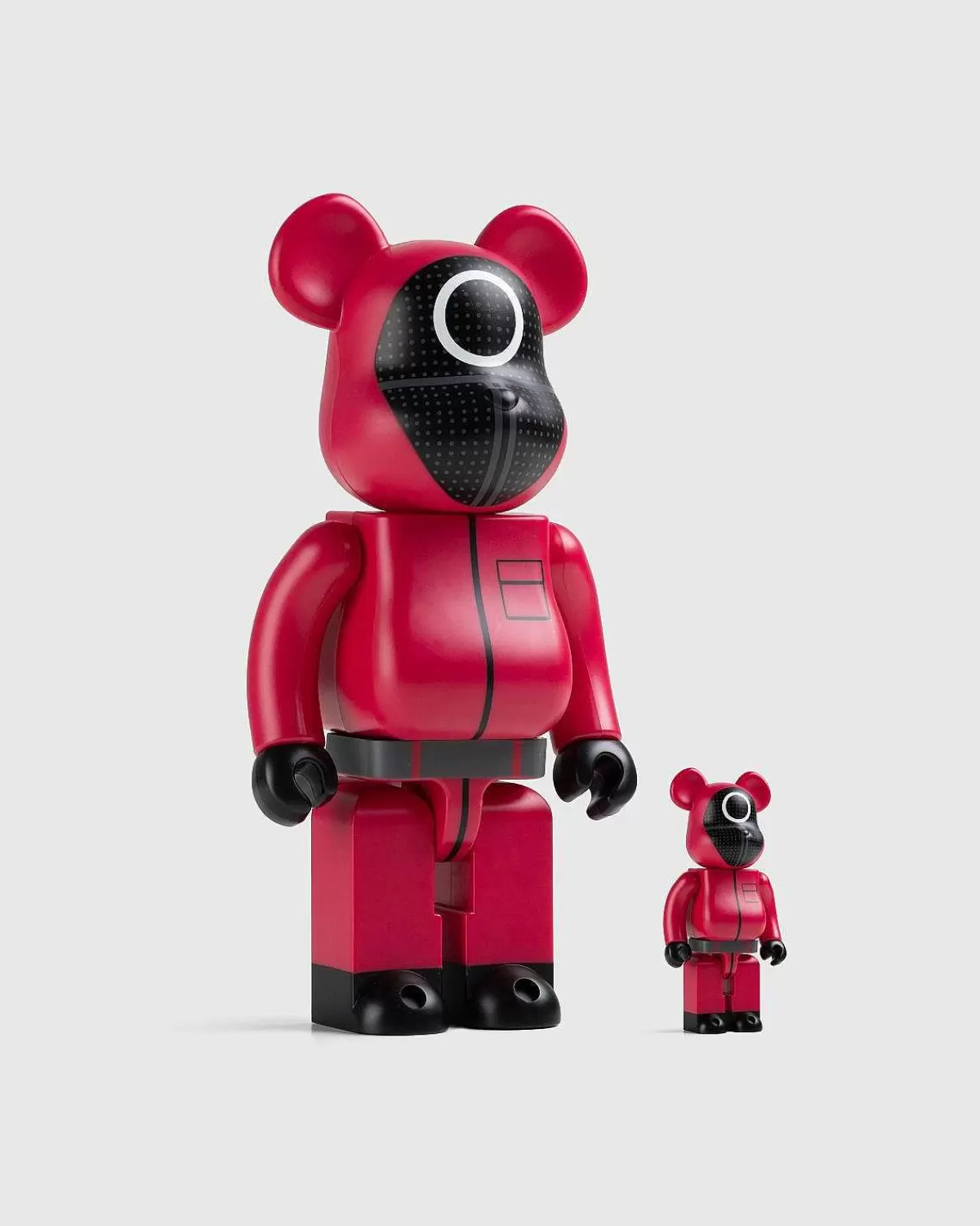 berbrick_squid_game_guard_100__400_set_multi_3-2.webp Samlerobjekter>Medicom Be@Rbrick Squid Game Guard 100% & 400% Set Multi