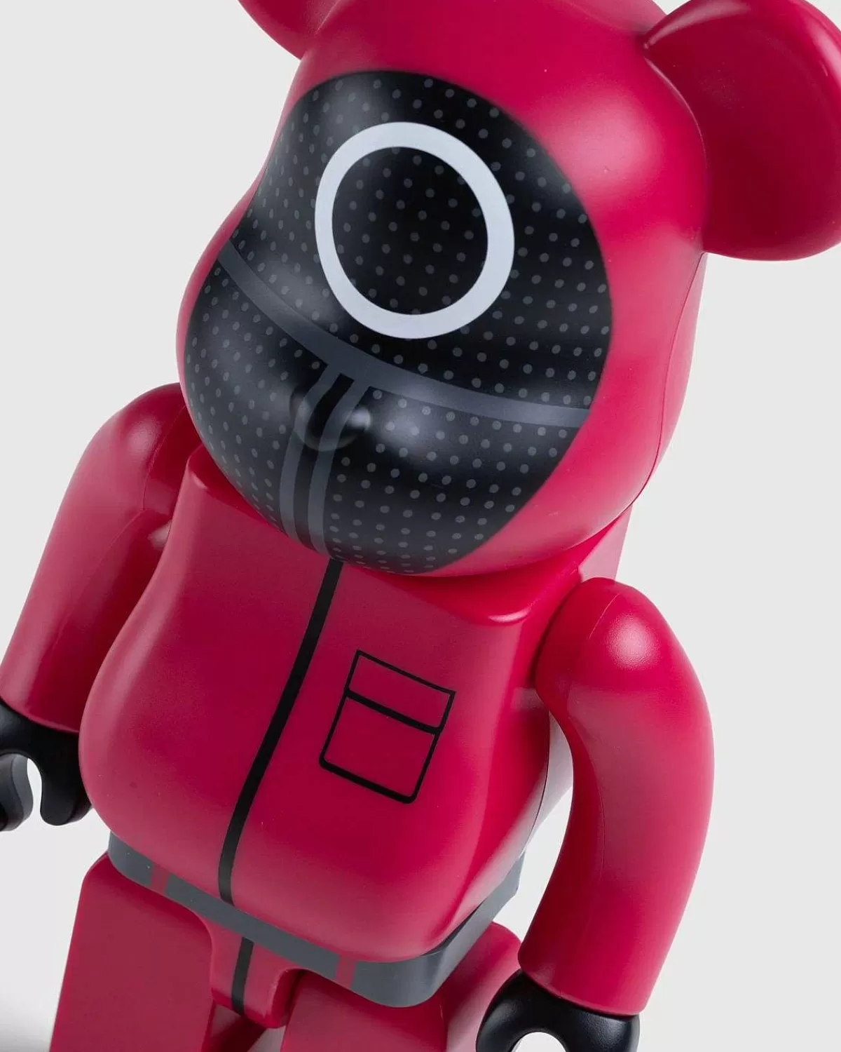 berbrick_squid_game_guard_100__400_set_multi_4-2.webp Samlerobjekter>Medicom Be@Rbrick Squid Game Guard 100% & 400% Set Multi