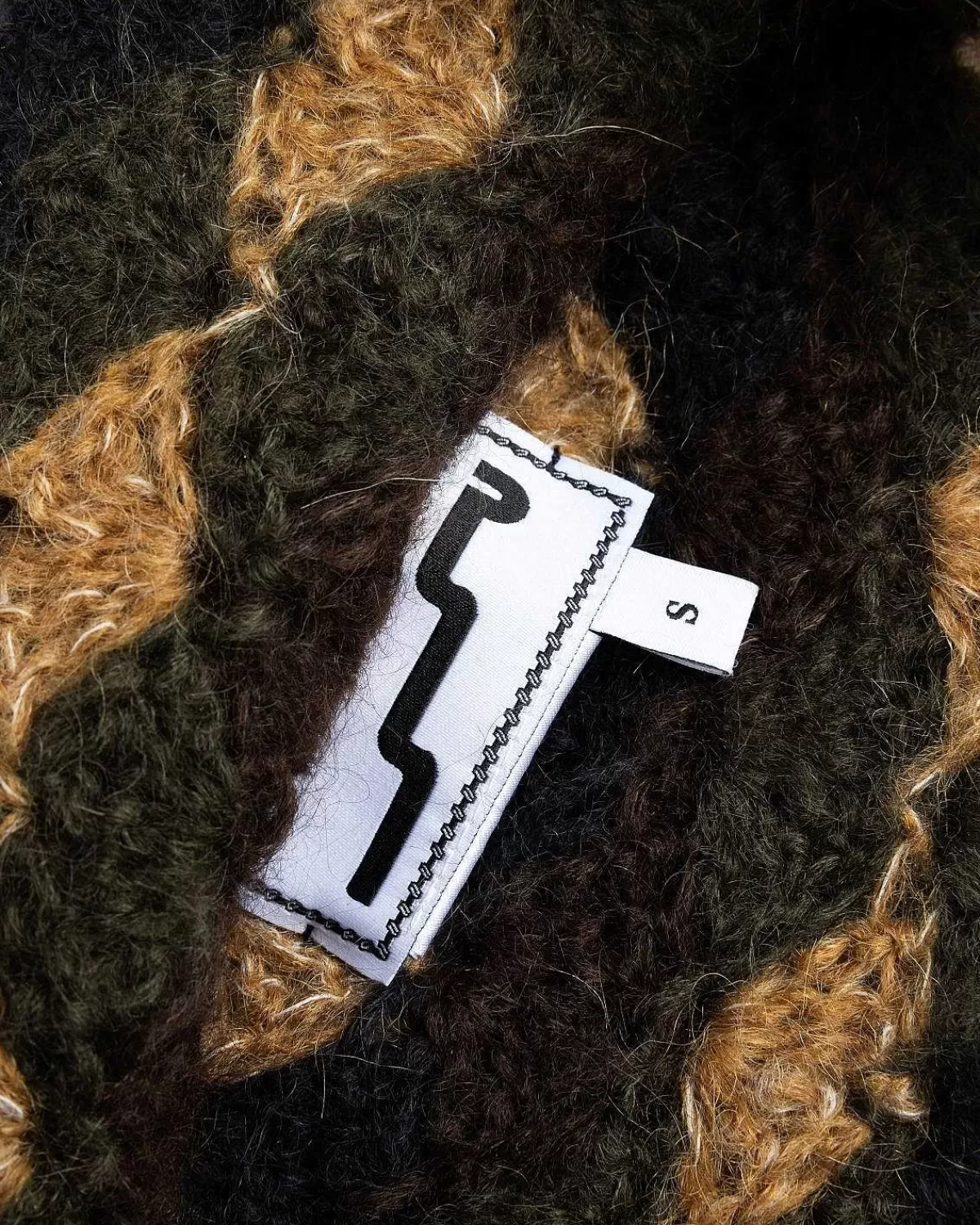 borstet_mohair_muslingeskal_bucket_hat_forest_camo_4.webp Hatte>SSU Borstet Mohair Muslingeskal Bucket Hat Forest Camo