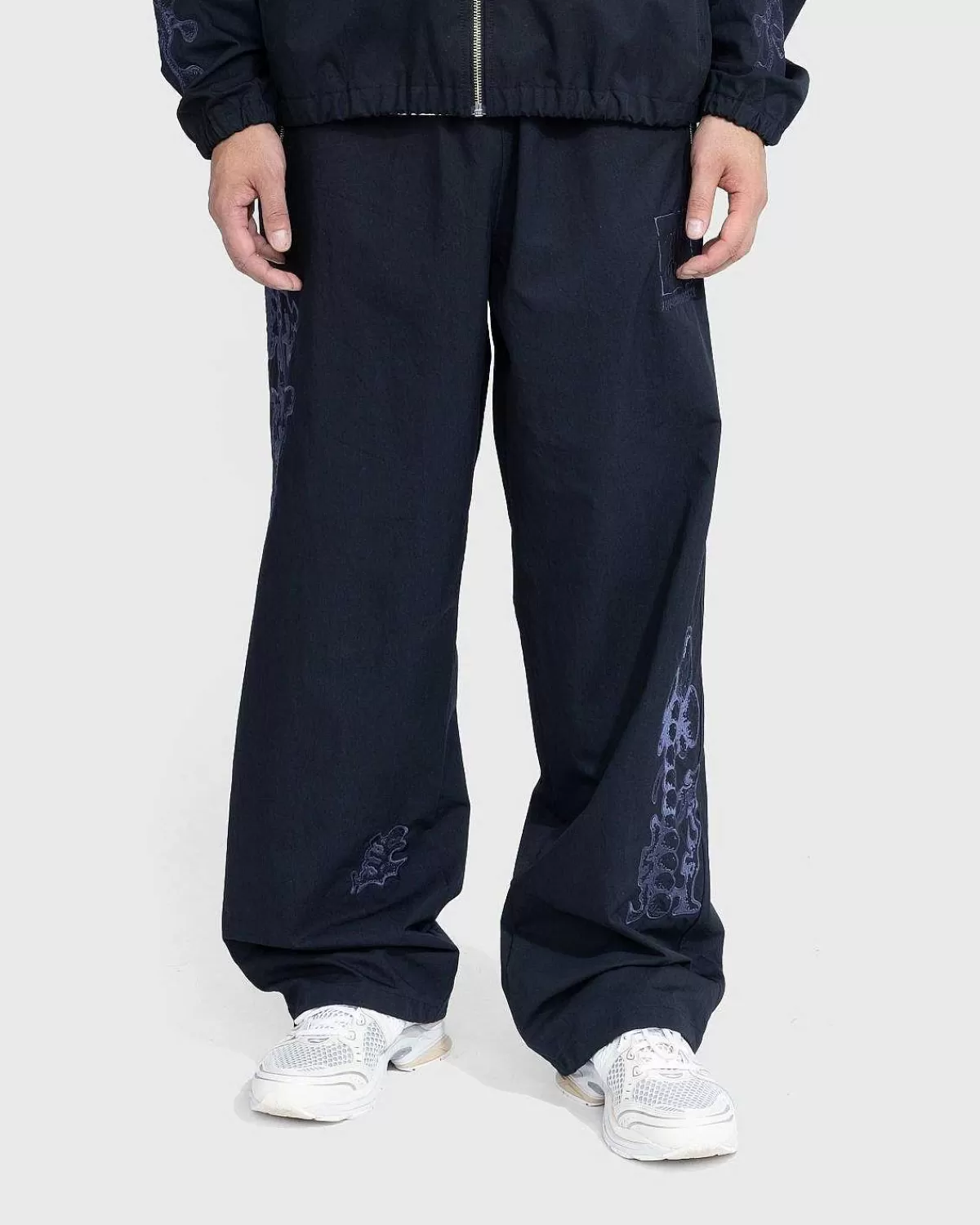 borstet_nylon_trackpants_navy_3.webp Bukser>NTS Borstet Nylon Trackpa Navy