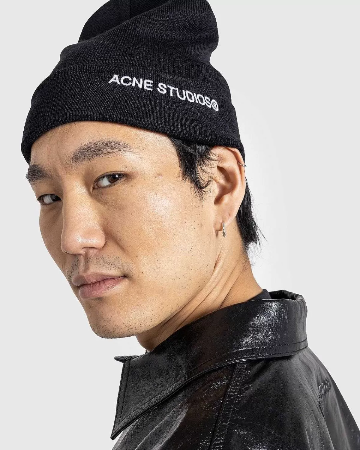 broderet_logo_beanie_sort_3.webp Vinter Tilbehør>Acne Studios Broderet Logo Beanie Sort