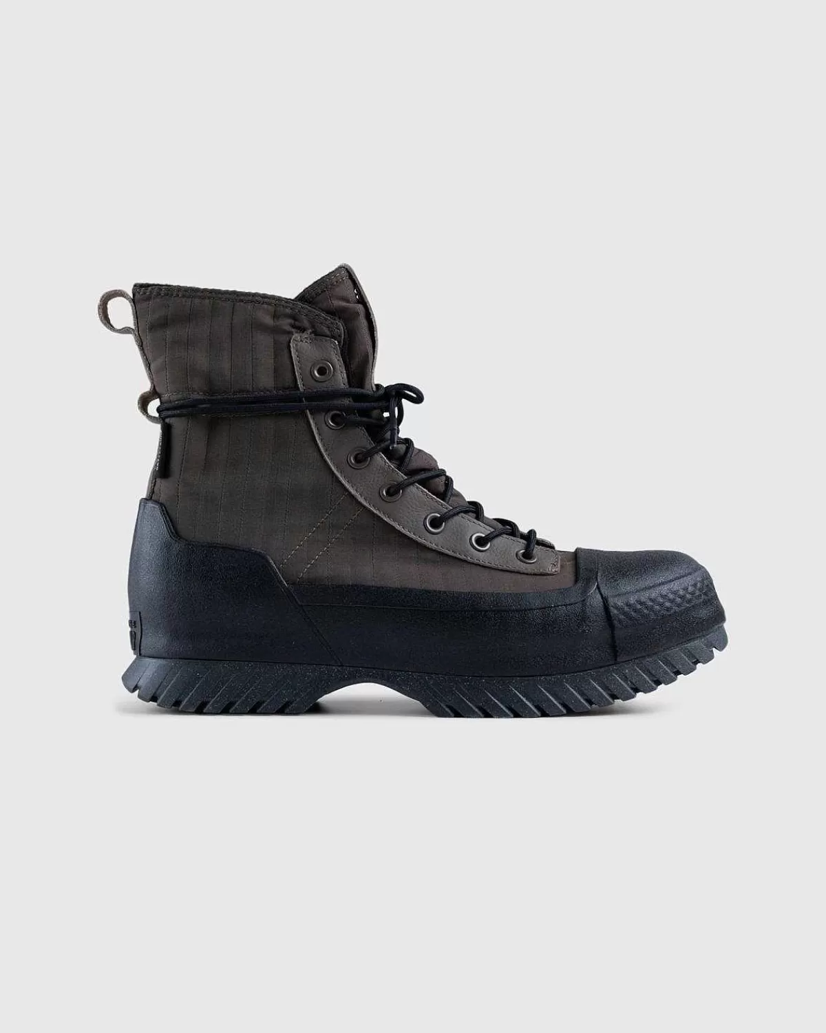 chuck_taylor_all_star_lugged_20_platform_boot_engine_smokeblack_1.webp Sneakers>Converse Chuck Taylor All Star Lugged 2.0 Platform Boot Engine Smoke/Black