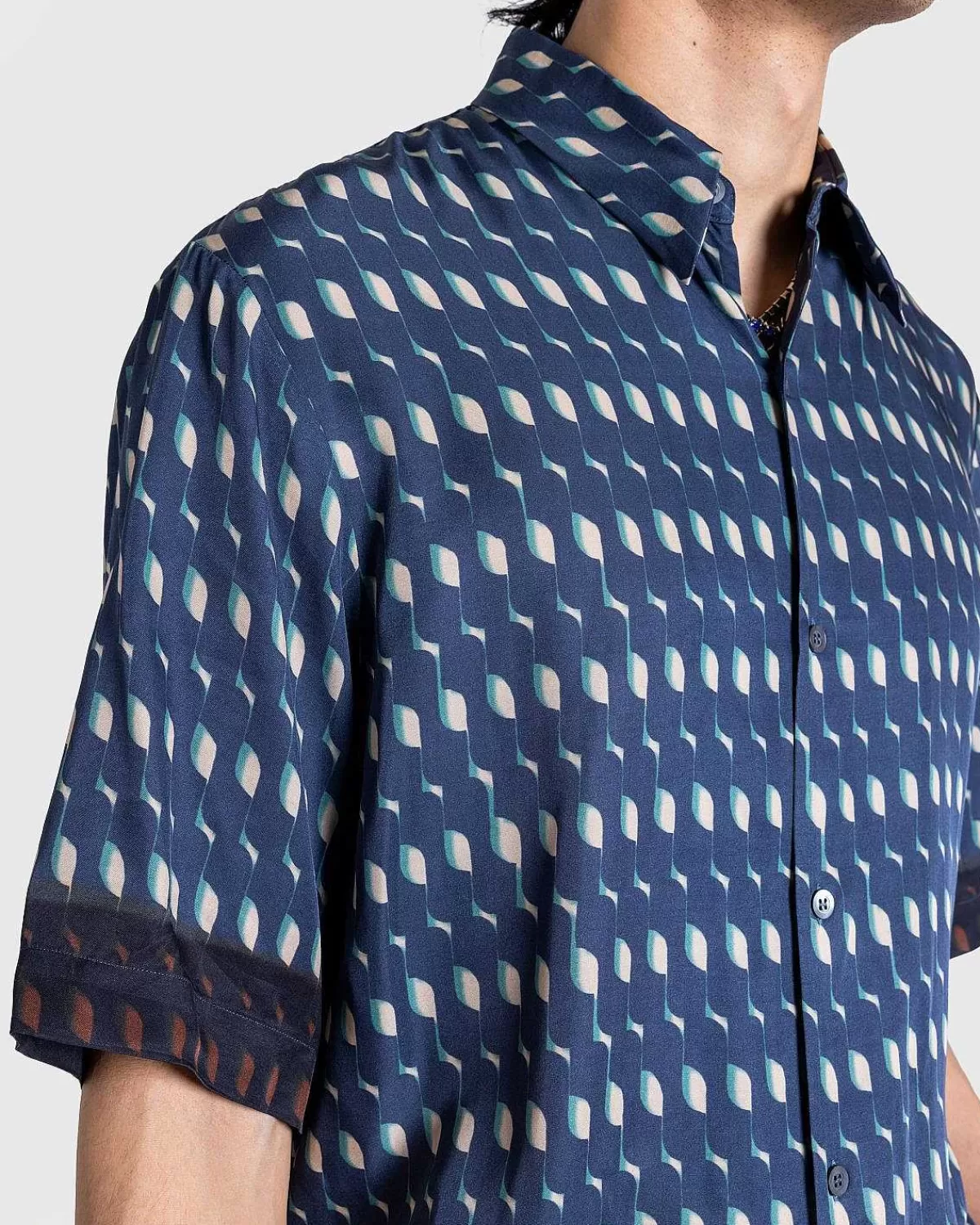 clasen_skjorte_bla_5.webp Skjorter>Dries van Noten Clasen Skjorte Bla