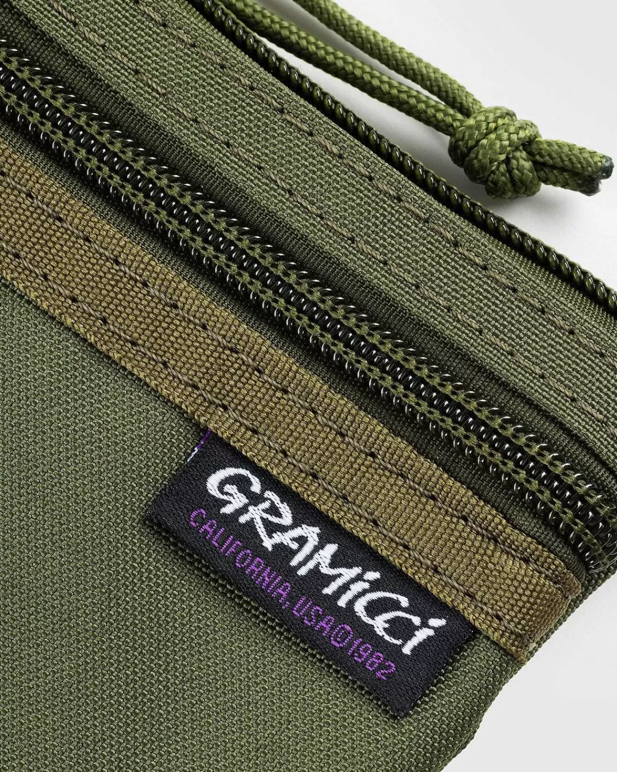 cordura_pung_oliven_trist_4.webp Tegnebøger>Gramicci Cordura Pung Oliven Trist