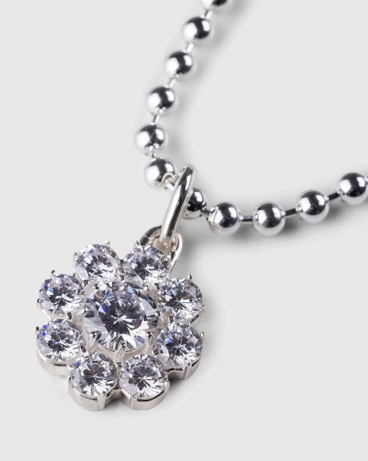 daisy_pendant_halskaede_solvhvid_2.webp Smykker>Hatton Labs Daisy Pendant Halskaede Solv/Hvid