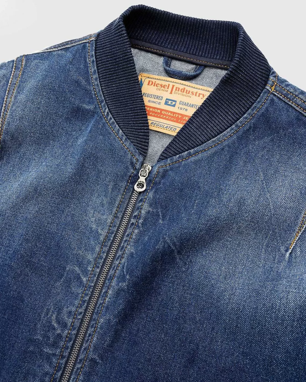 dvinzs_bomberjakke_denim_7.webp Overtøj>Diesel D-Vinz-S Bomberjakke Denim