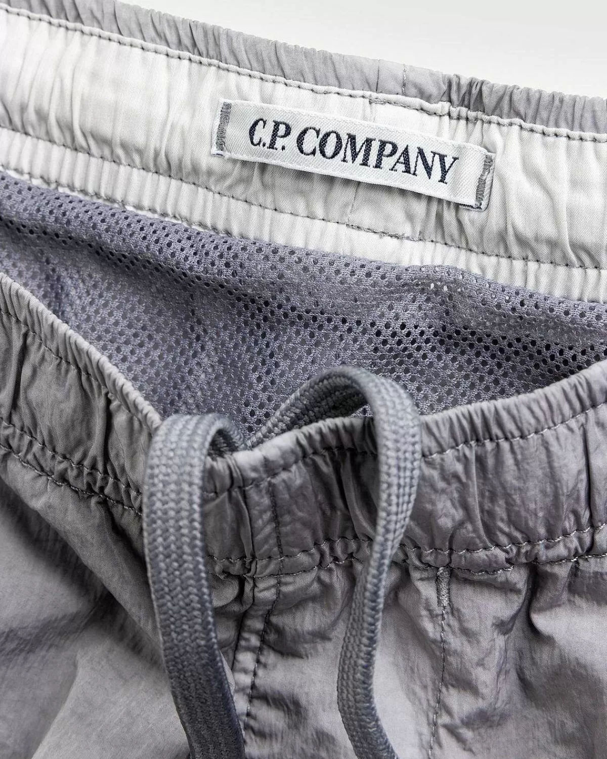 ecochrome_svommeshorts_drizzle_grey_6.webp Badetøj>C.P. Company Eco-Chrome Svommeshorts Drizzle Grey