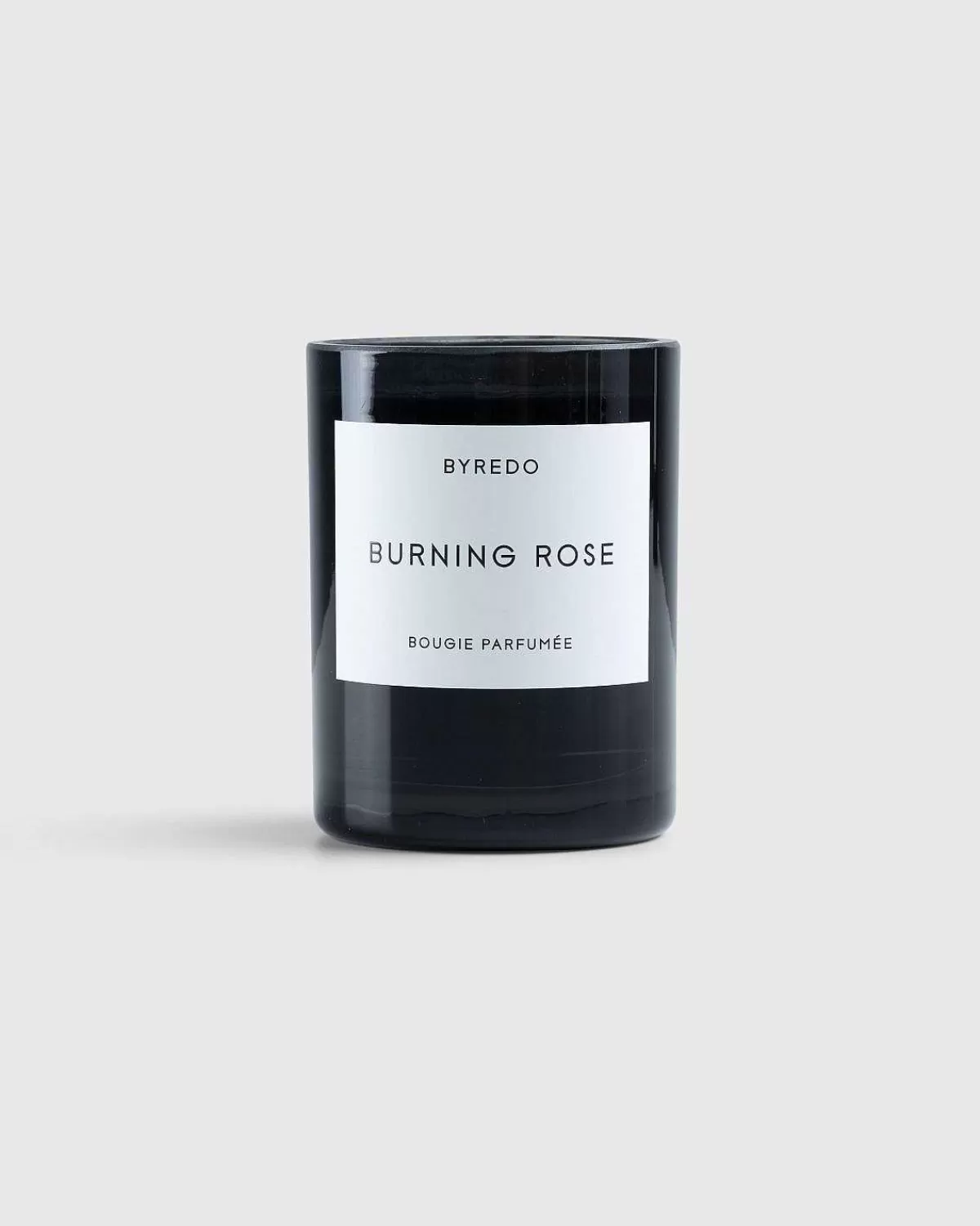 fc_burning_rose_240g_1.webp Stearinlys>Byredo Fc Burning Rose 240G