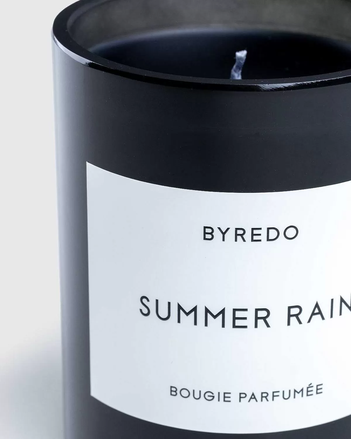 fc_summer_rain_240g_clear_2.webp Stearinlys>Byredo Fc Summer Rain 240G Clear