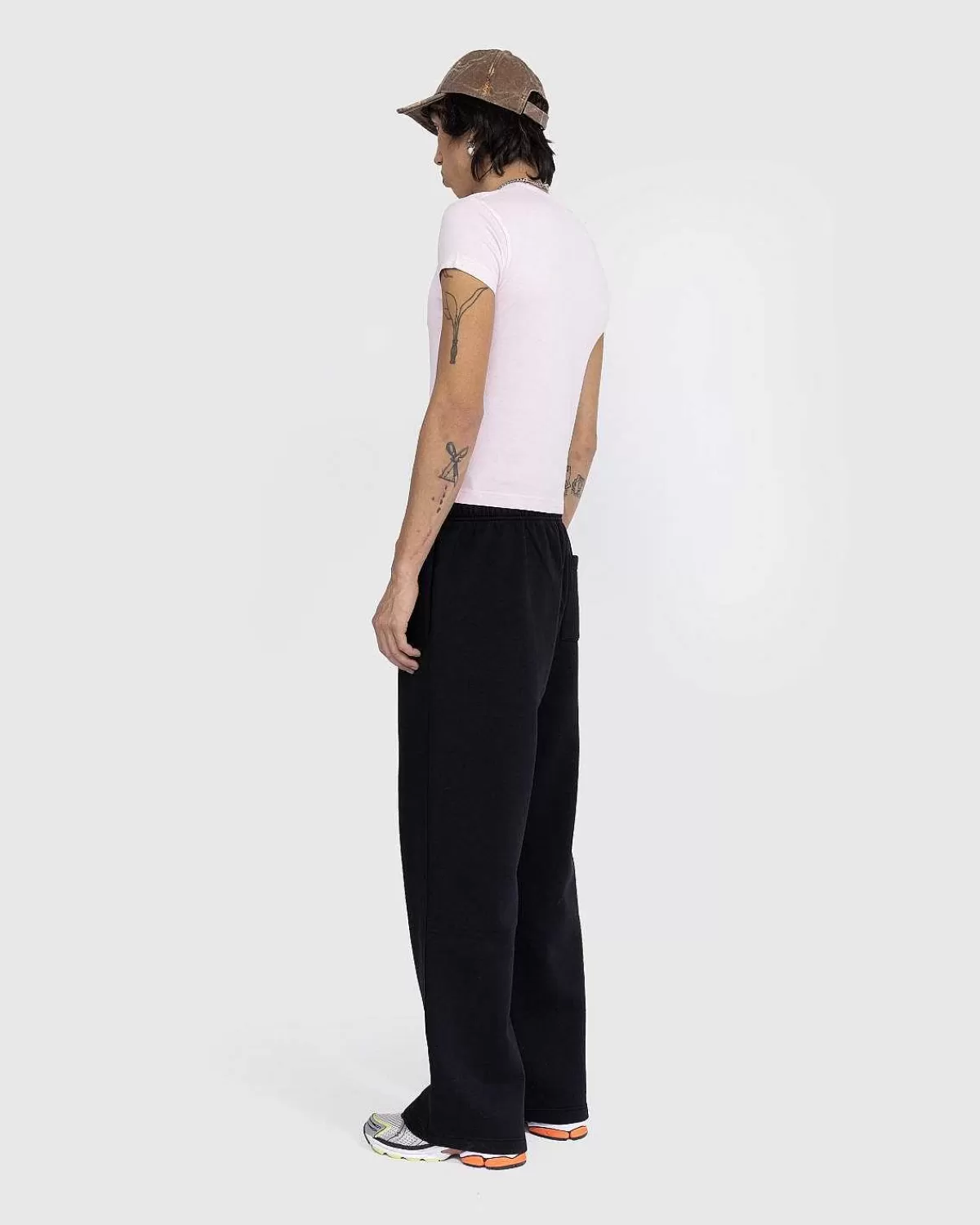 fitted_crewneck_tshirt_lys_pink_4.webp T-Shirts>Acne Studios Fitted Crewneck T-Shirt Lys Pink