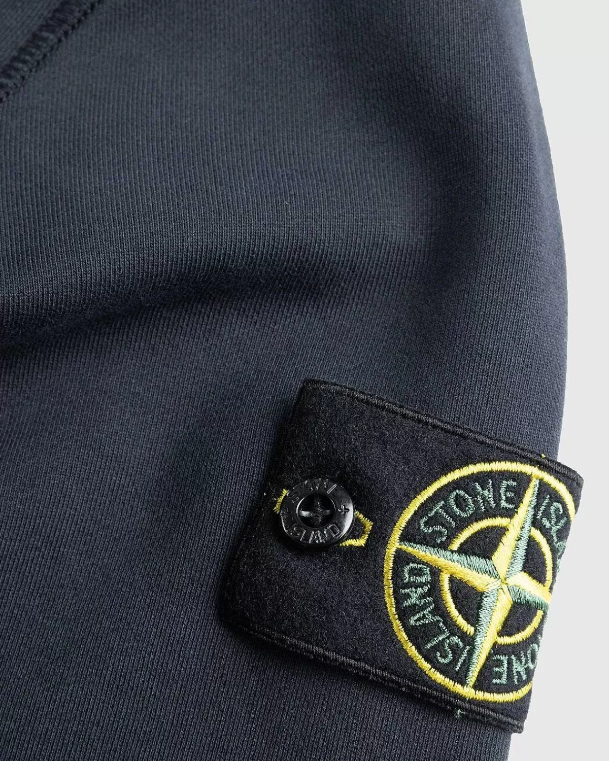 fleece_haettetroje_marinebla_6.webp Sveder>Stone Island Fleece Haettetroje Marinebla