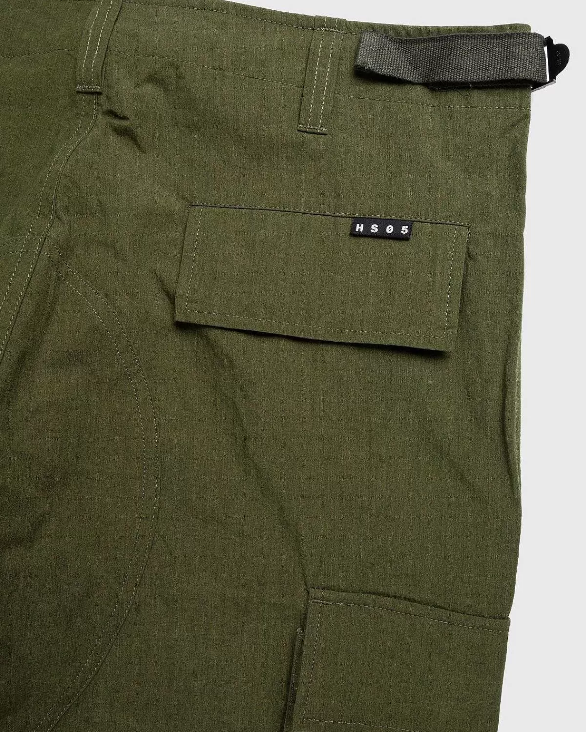 forstaerket_nylon_cargo_buks_khaki_7.webp Bukser>Highsnobiety HS05 Forstaerket Nylon Cargo Buks Khaki