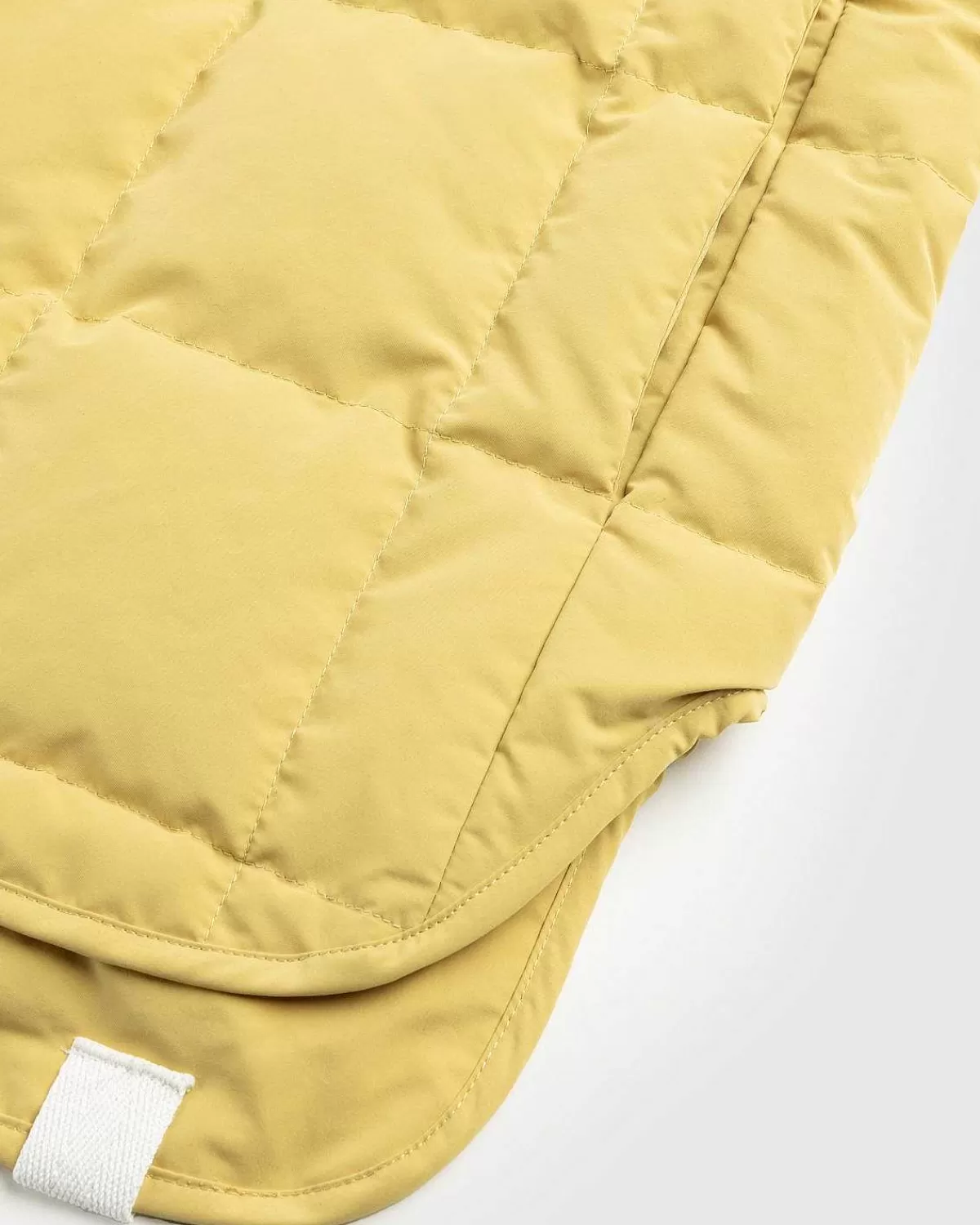 genanvendt_polyester_dunjakke_olivenguld_7.webp Overtøj>Jil Sander Genanvendt Polyester Dunjakke Olivenguld