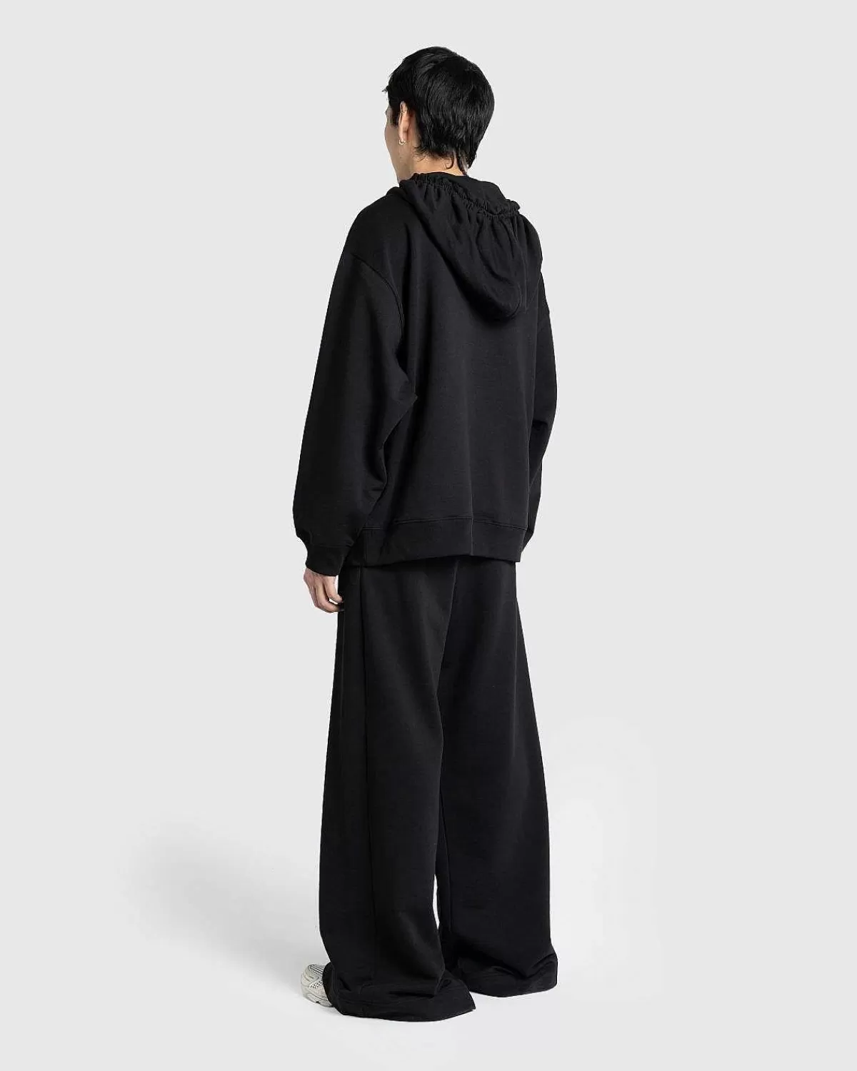 haxel_haettetroje_sort_4.webp Sveder>Dries van Noten Haxel Haettetroje Sort