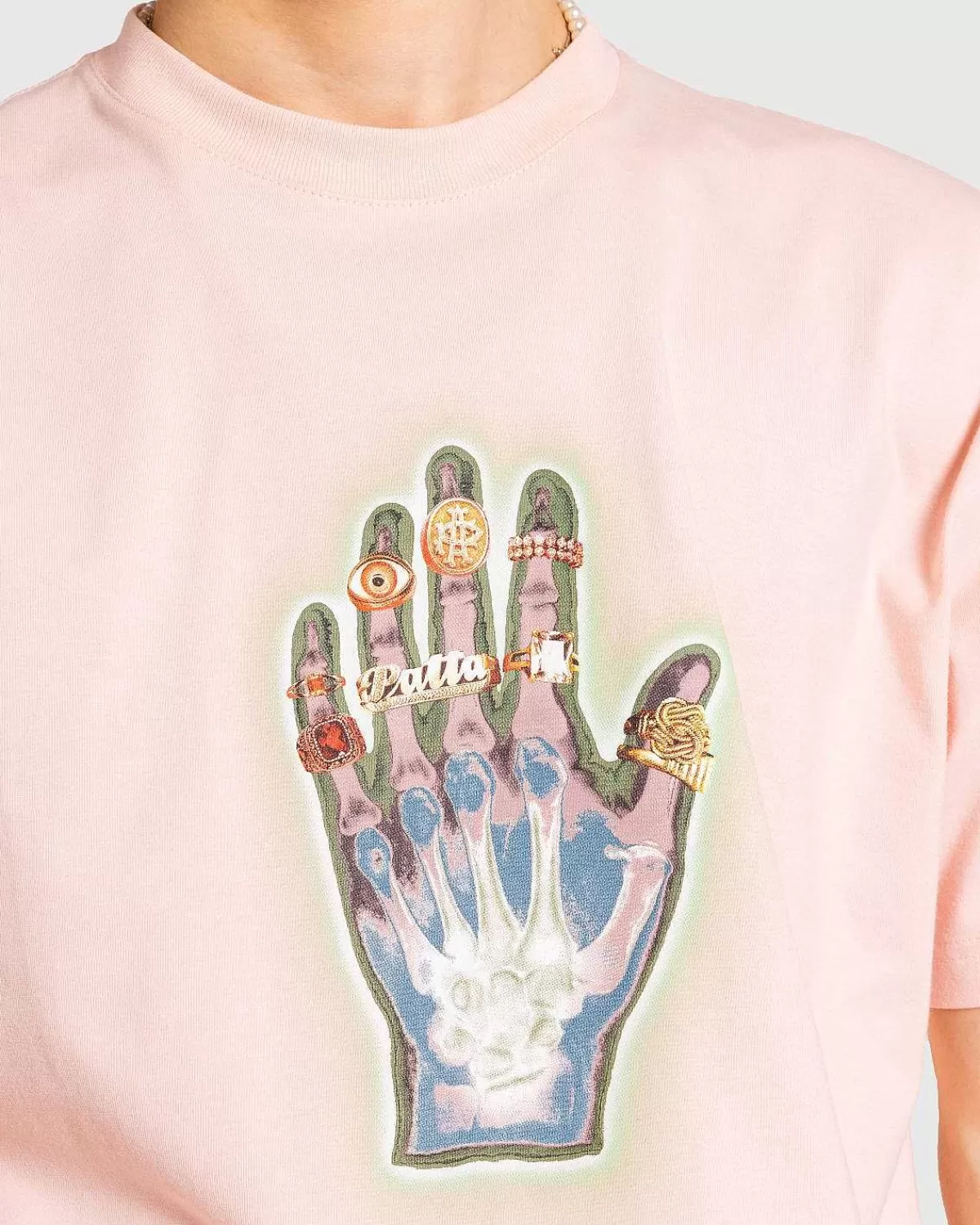 healing_hands_tshirt_lotus_5.webp T-Shirts>Patta Healing Hands T-Shirt Lotus