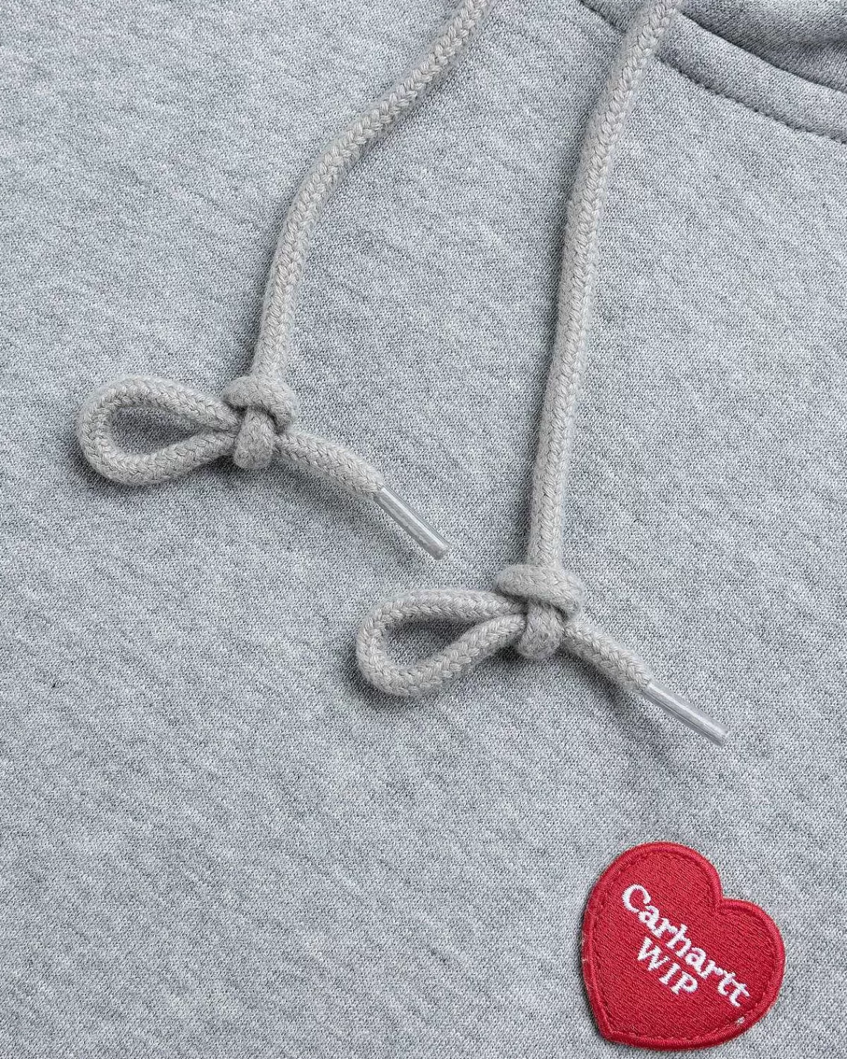 hjertetroje_med_haette_gra_heather_5.webp Sveder>Carhartt WIP Hjertetroje Med Haette Gra Heather