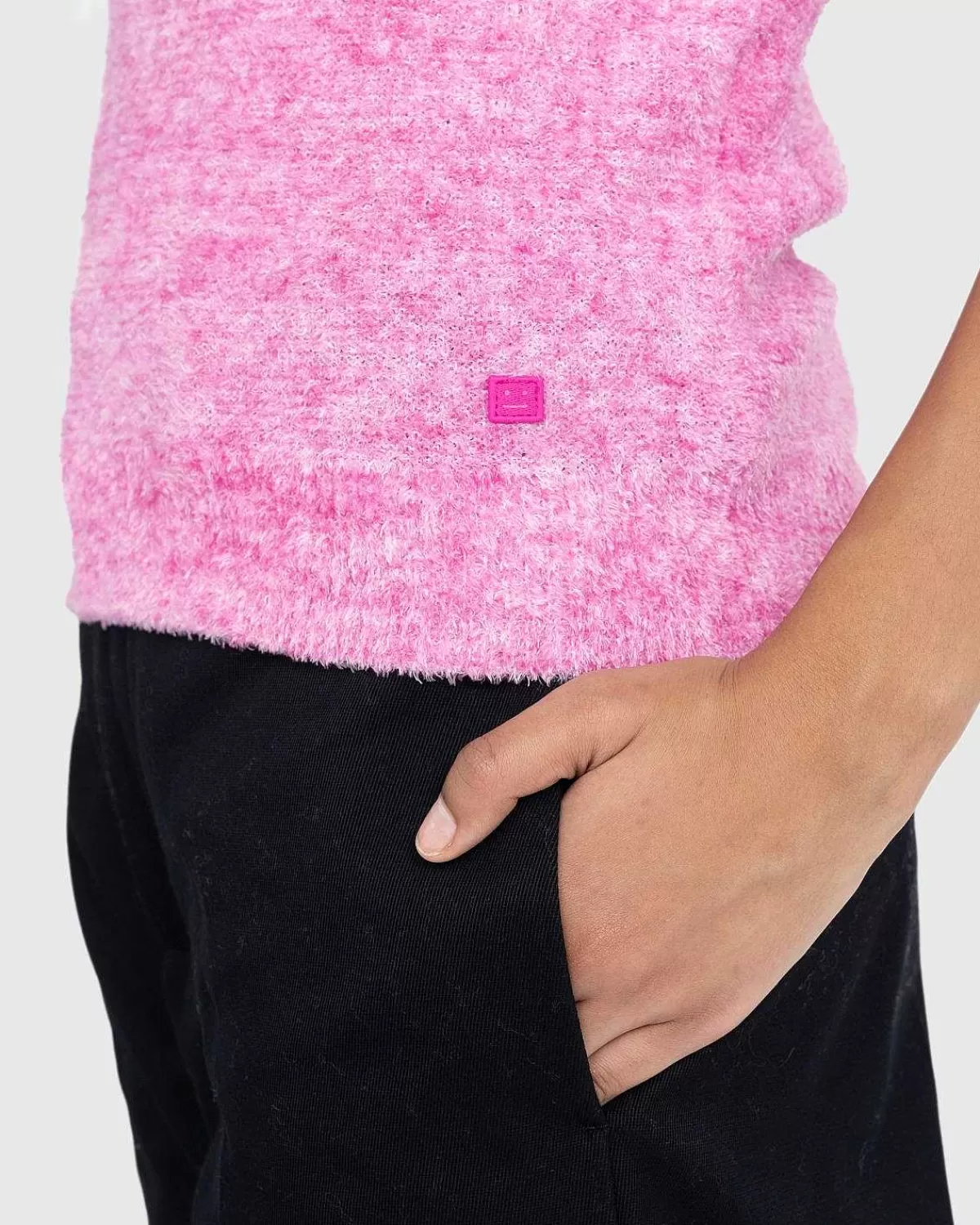 kortaermet_crewneck_sweater_pink_5.webp Strik>Acne Studios Kortaermet Crewneck Sweater Pink