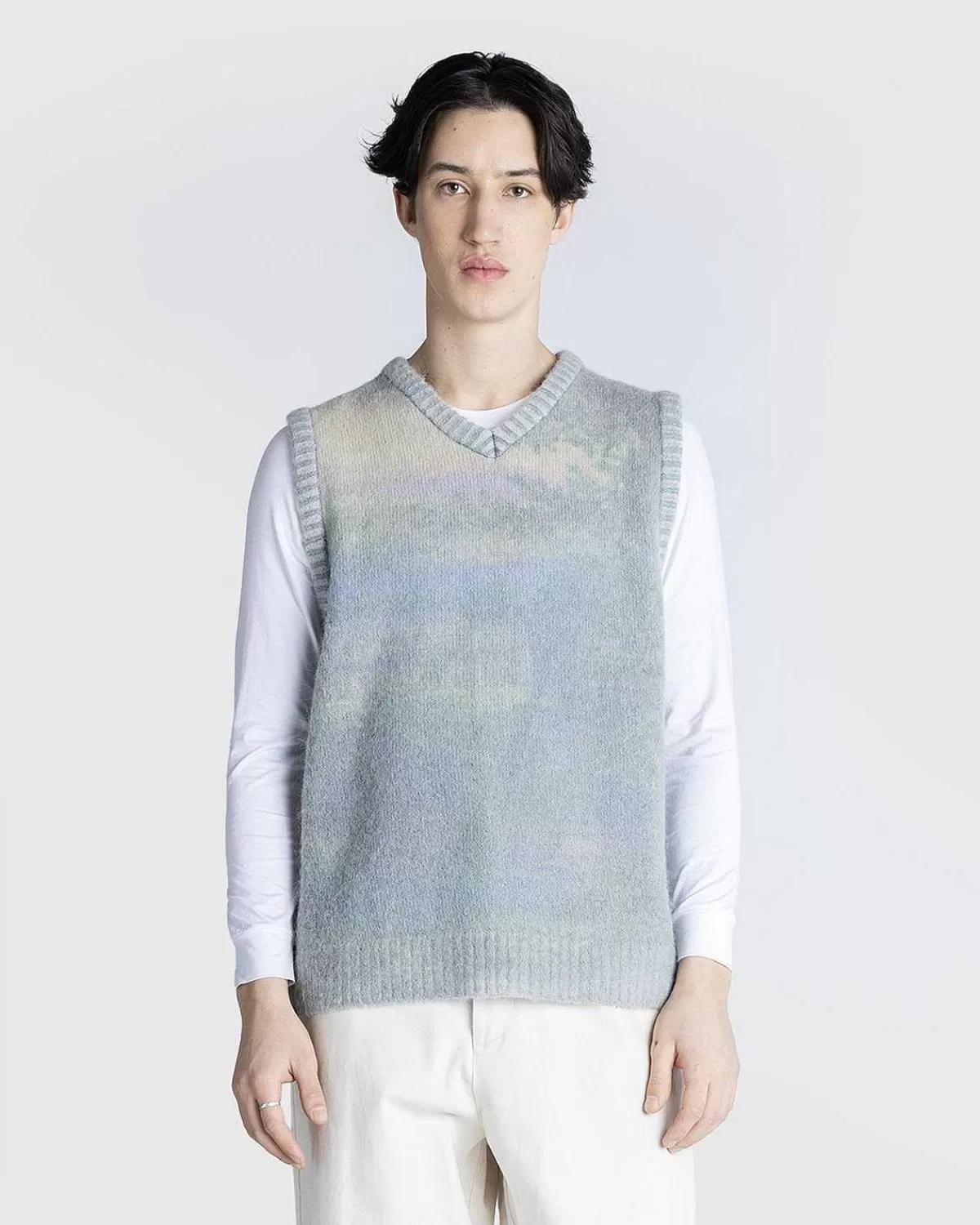landskabstroje_vest_multi_3.webp Strik>Highsnobiety Landskabstroje Vest Multi