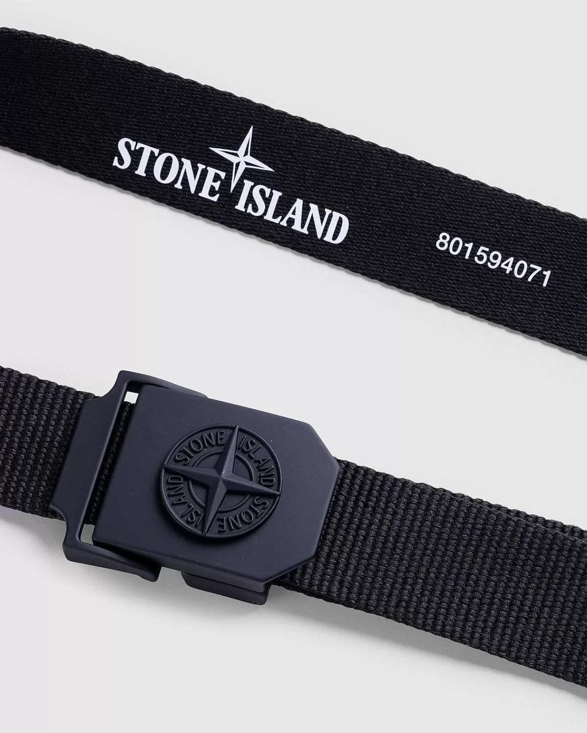 logo_baelte_sort_3.webp Bælter>Stone Island Logo Baelte Sort
