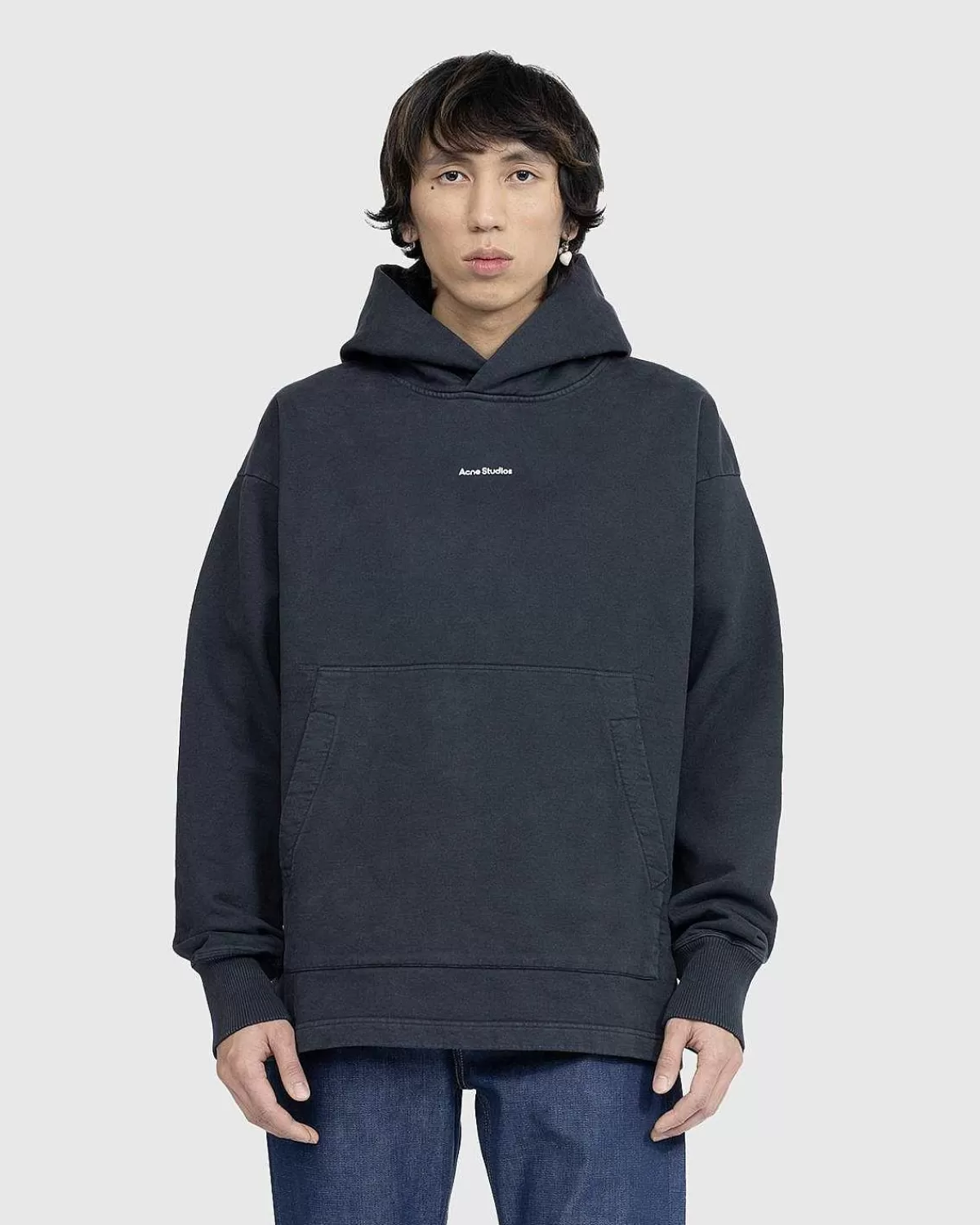 logo_haettetroje_sort_2.webp Sveder>Acne Studios Logo Haettetroje Sort