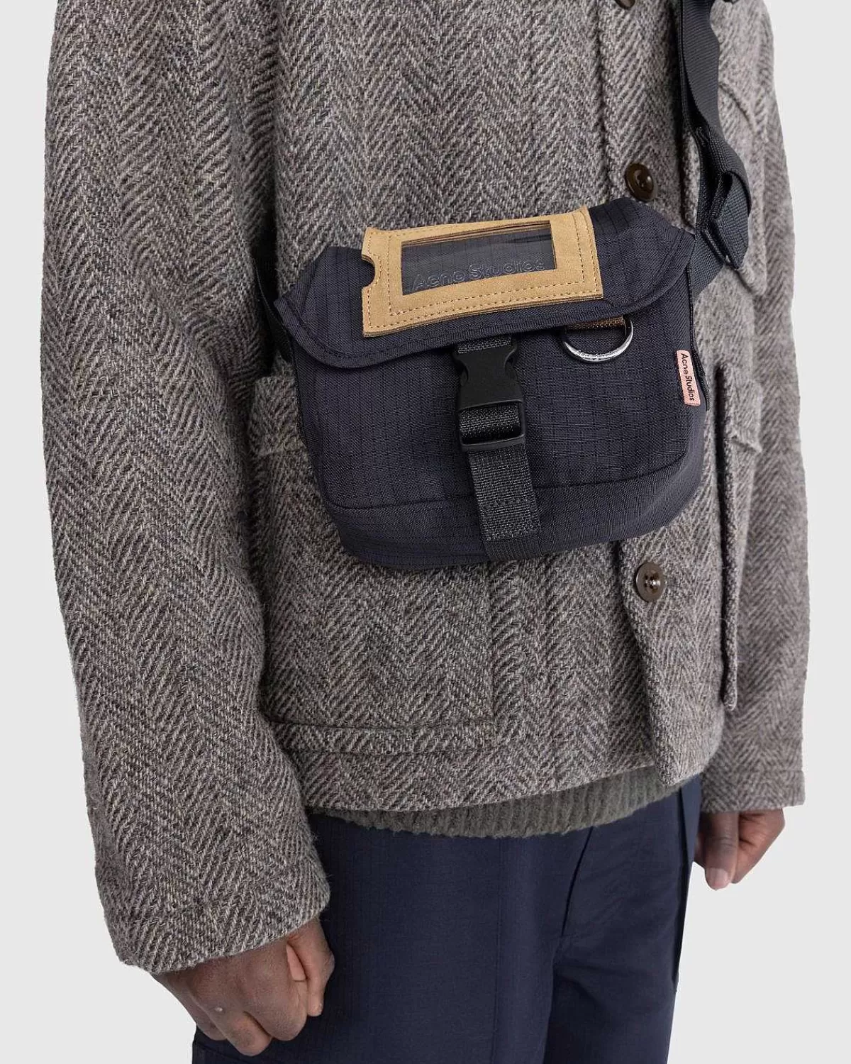 mini_messenger_bag_sort_4.webp Tasker>Acne Studios Mini Messenger Bag Sort