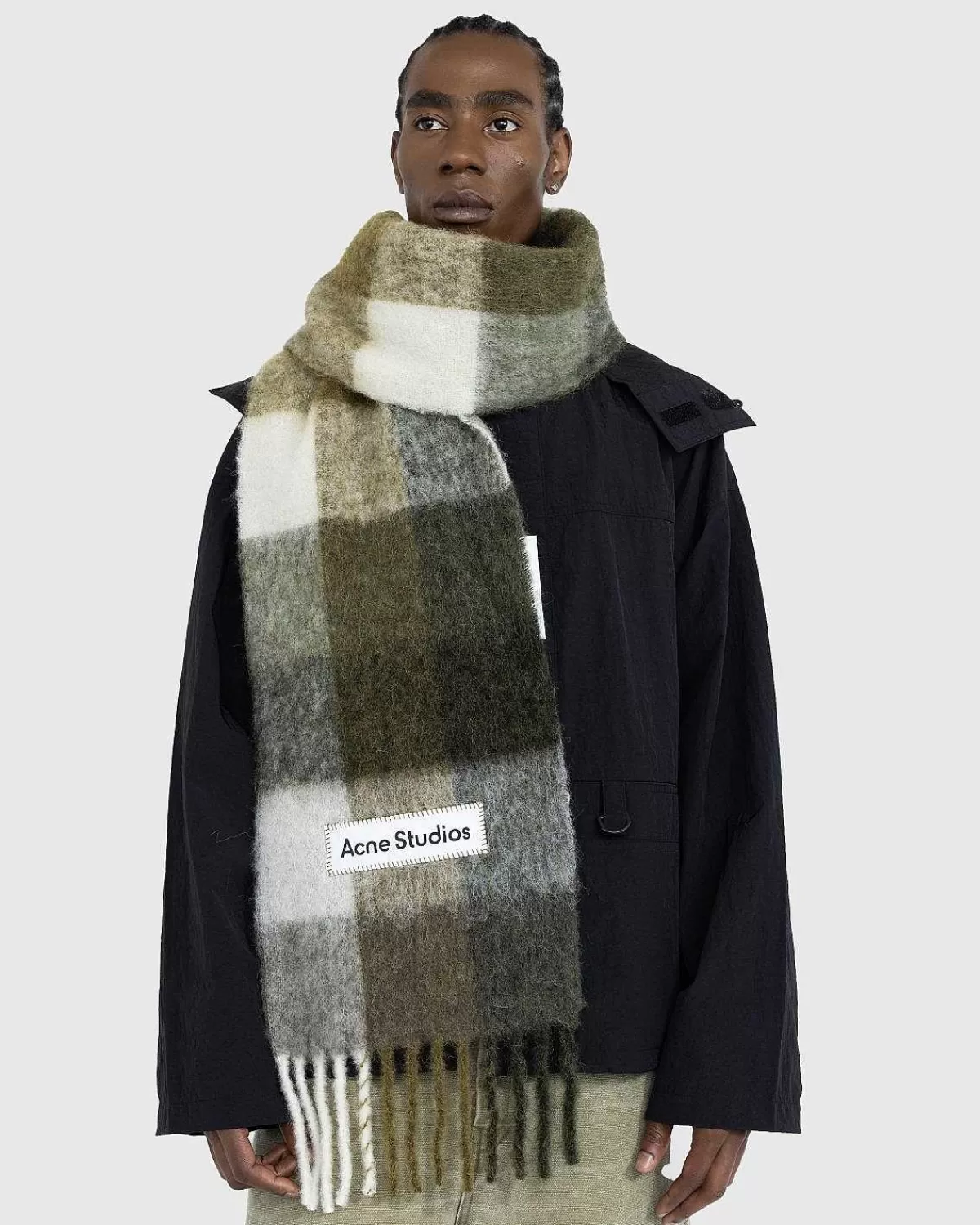 mohair_ternet_torklaede_taupegronsort_3.webp Vinter Tilbehør>Acne Studios Mohair Ternet Torklaede Taupe/Gron/Sort