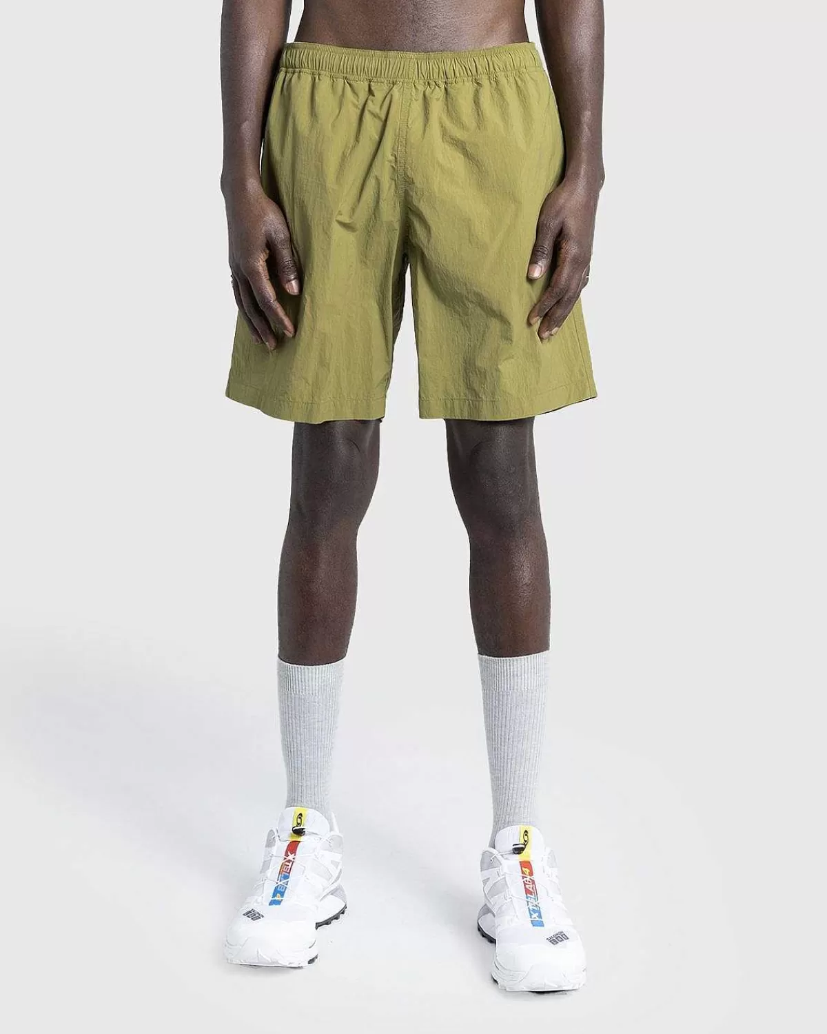 naturfarvet_nylonshorts_oliven_3.webp Shorts>Highsnobiety HS05 Naturfarvet Nylonshorts Oliven