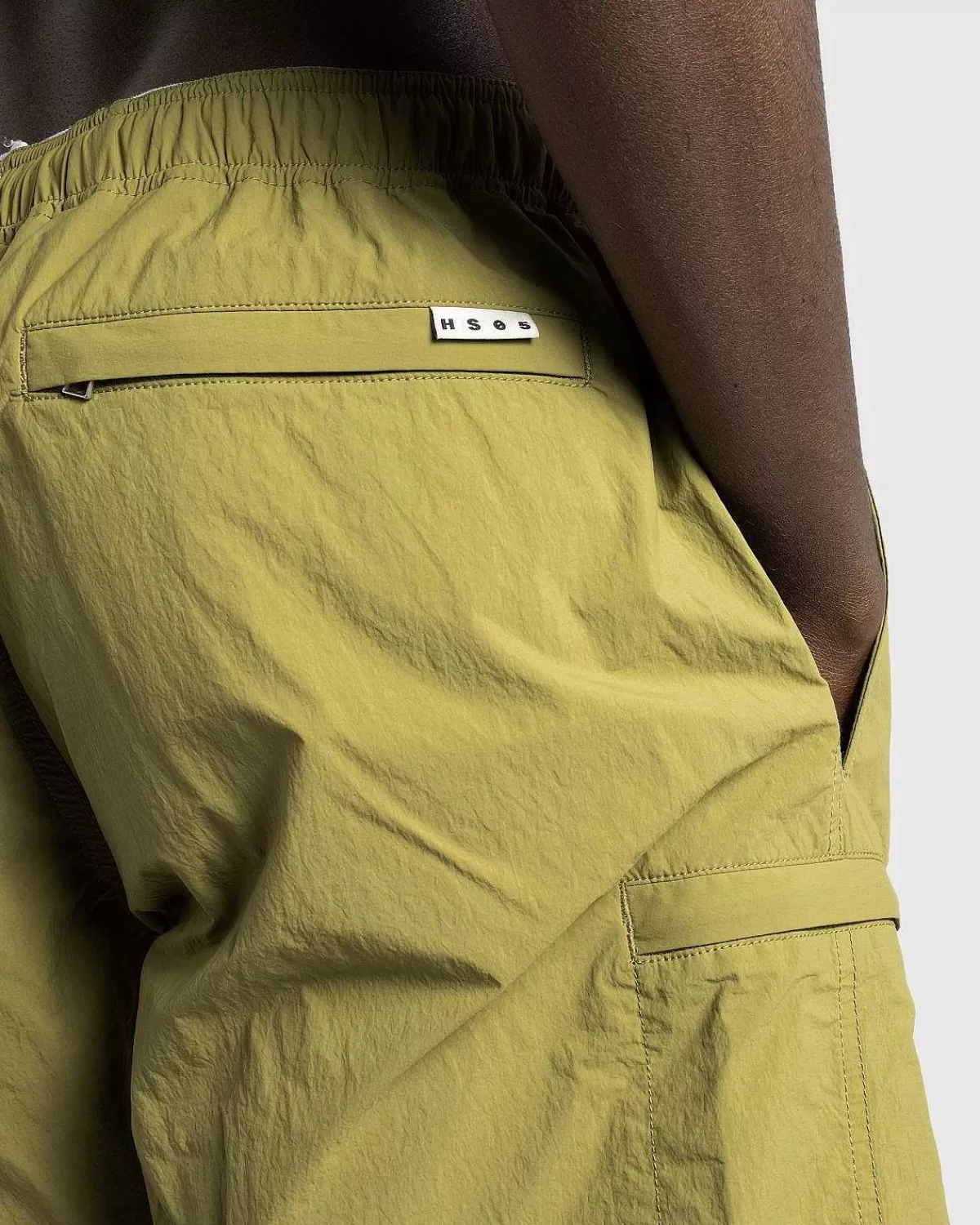 naturfarvet_nylonshorts_oliven_8.webp Shorts>Highsnobiety HS05 Naturfarvet Nylonshorts Oliven