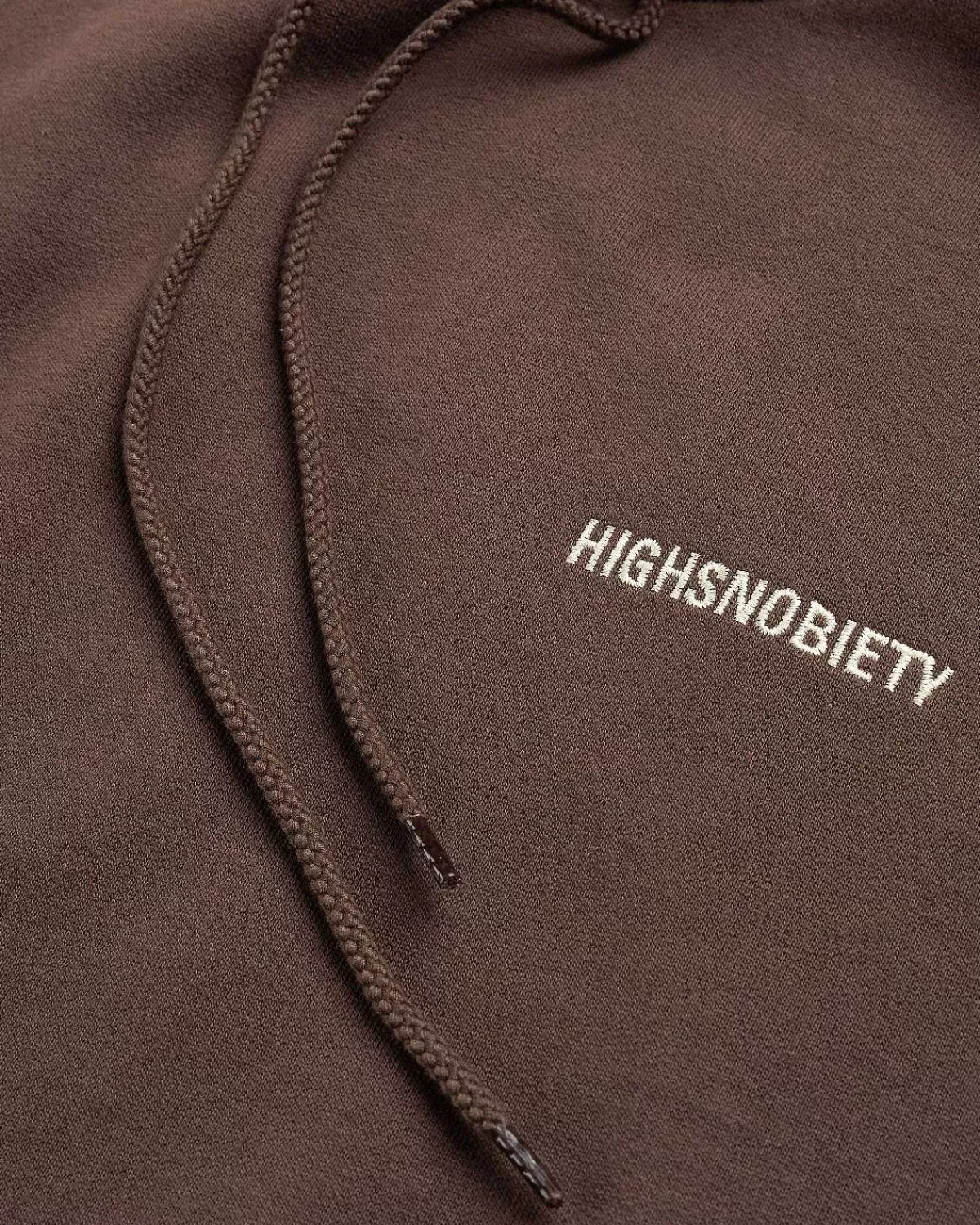 neu_york_haettetroje_brun_4.webp Sveder>Highsnobiety Neu York Haettetroje Brun