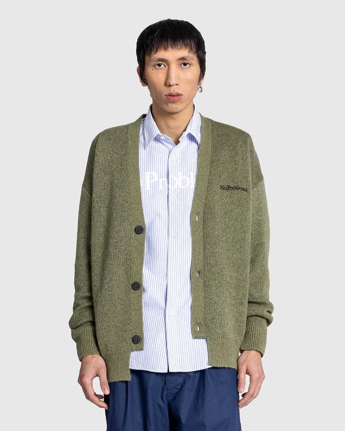 no_problemo_borstet_mohair_cardigan_sortoliven_2.webp Strik>Aries No Problemo Borstet Mohair Cardigan Sort/Oliven