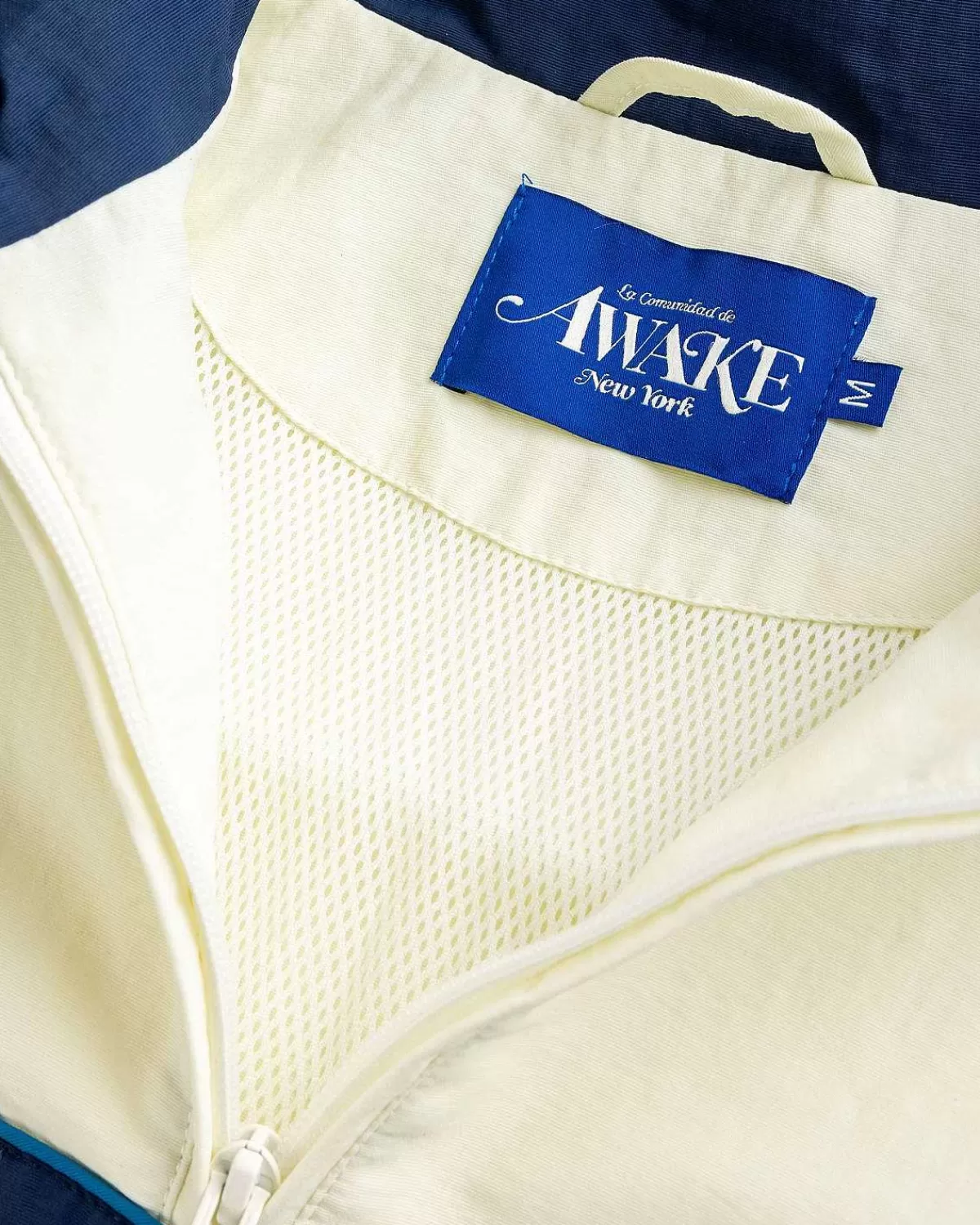 nylon_kvart_lynlasjakke_off_white_6.webp Overtøj>Awake NY Nylon Kvart Lynlasjakke Off White
