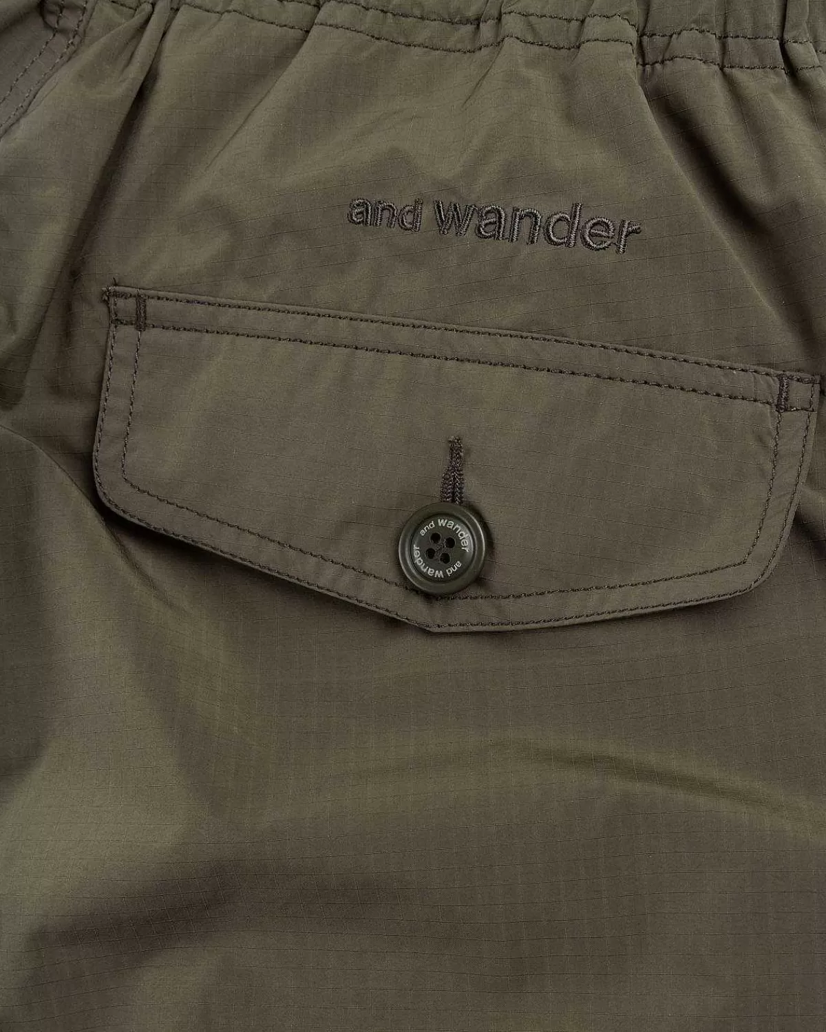 oversized_cargo_bukser_khaki_7.webp Bukser>And Wander Oversized Cargo Bukser Khaki