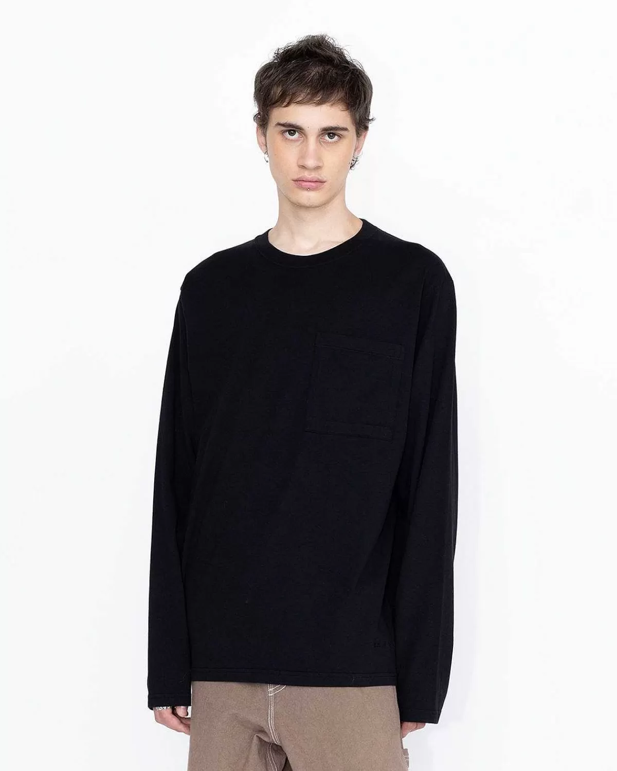 pigmentfarvet_boxy_langaermet_jersey_sort_3.webp T-Shirts>Highsnobiety HS05 Pigmentfarvet Boxy Langaermet Jersey Sort
