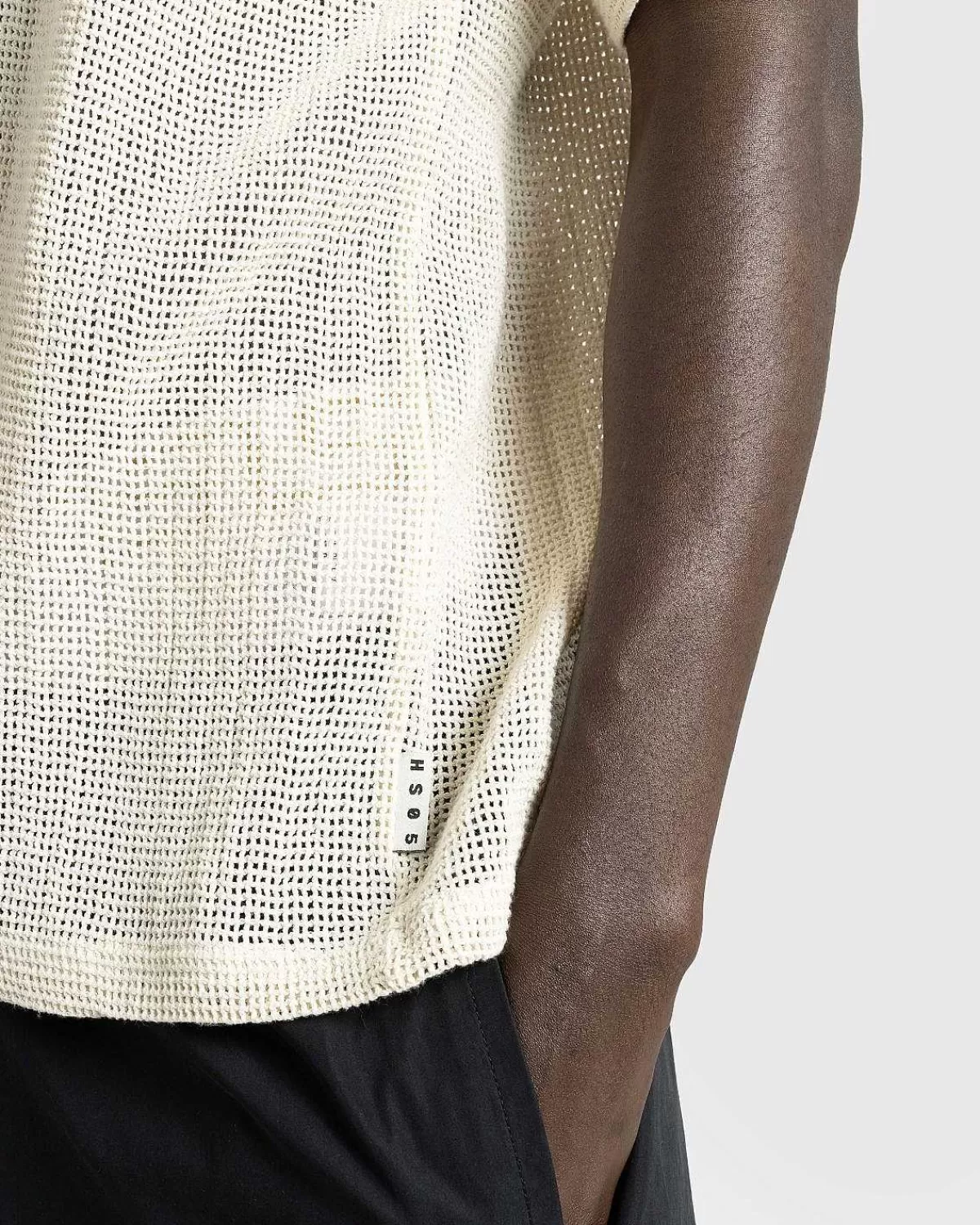 pigmentfarvet_mesh_tshirt_natural_6.webp T-Shirts>Highsnobiety HS05 Pigmentfarvet Mesh T-Shirt Natural