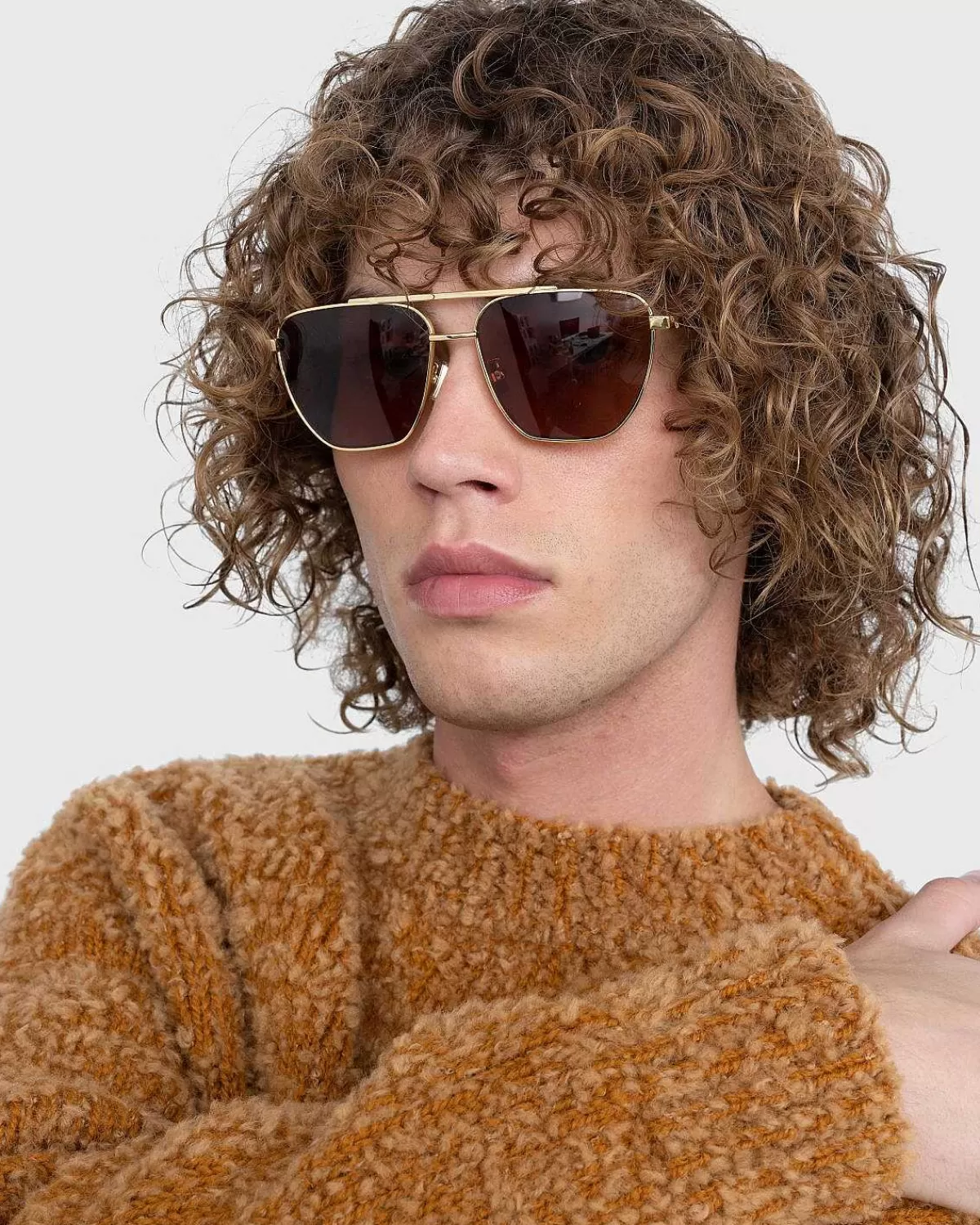 pilot_square_frame_solbriller_guld_4.webp Solbriller>Bottega Veneta Pilot Square Frame Solbriller Guld