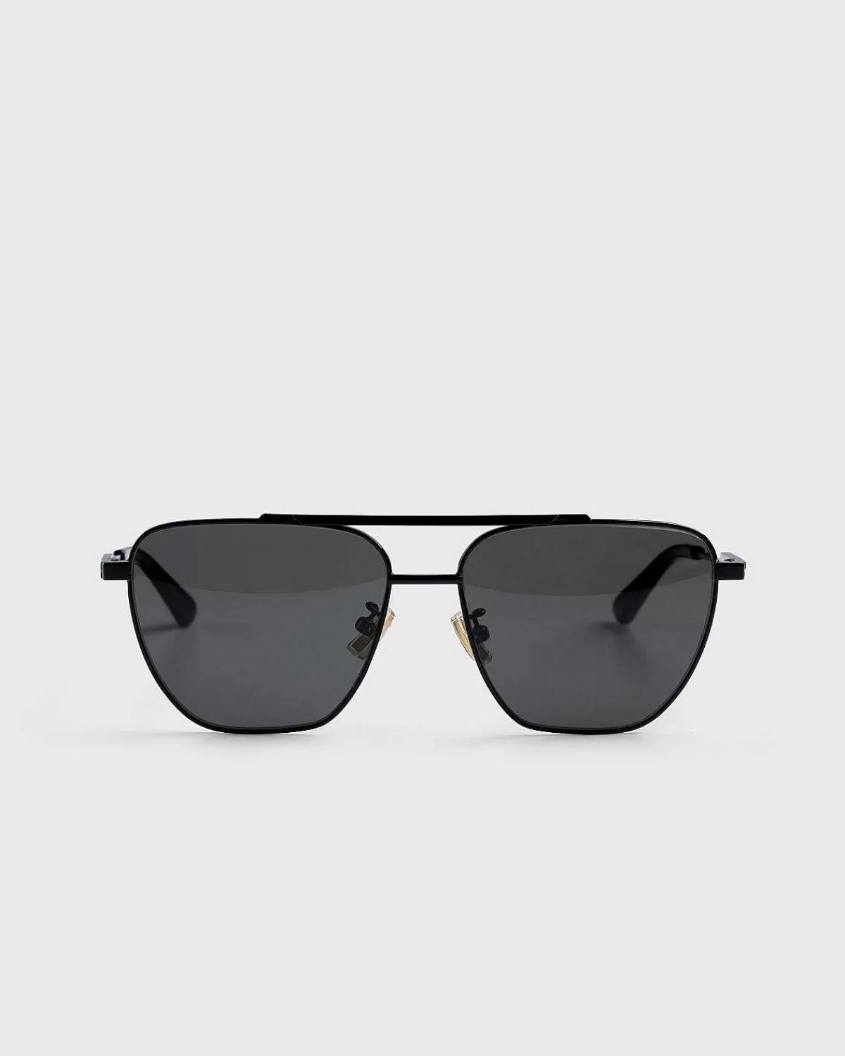 pilot_square_frame_solbriller_sort_1.webp Solbriller>Bottega Veneta Pilot Square Frame Solbriller Sort