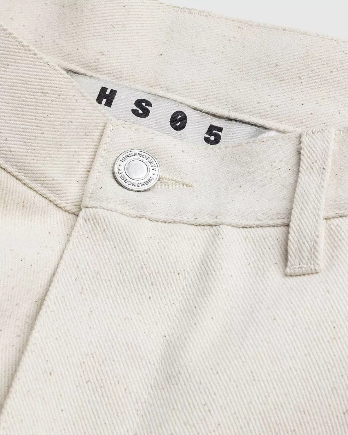 plisserede_bomuldsbukser_elfenben_8.webp Bukser>Highsnobiety HS05 Plisserede Bomuldsbukser Elfenben