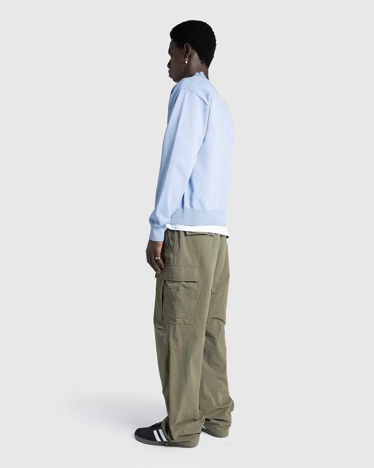 poly_strik_cardigan_lysebla_5.webp Strik>Highsnobiety HS05 Poly Strik Cardigan Lysebla