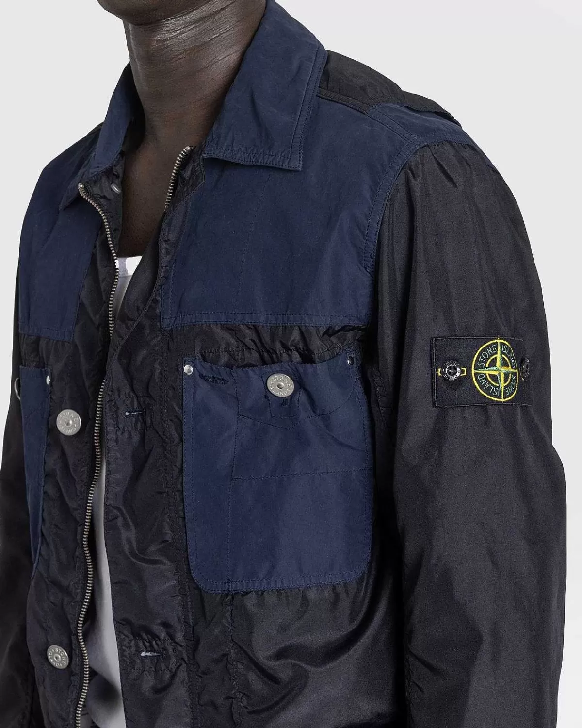 polyester_tela_let_jakke_marinebla_5.webp Overtøj>Stone Island Polyester Tela Let Jakke Marinebla