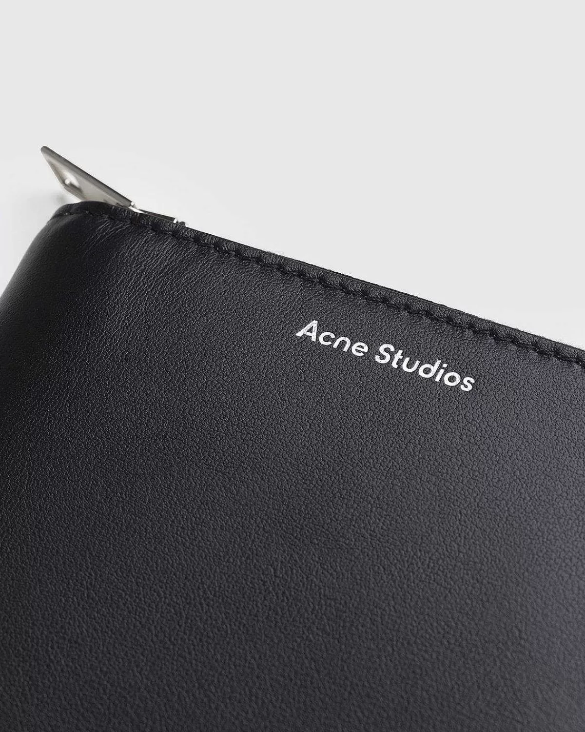 pung_med_lynlas_sort_4.webp Tegnebøger>Acne Studios Pung Med Lynlas Sort