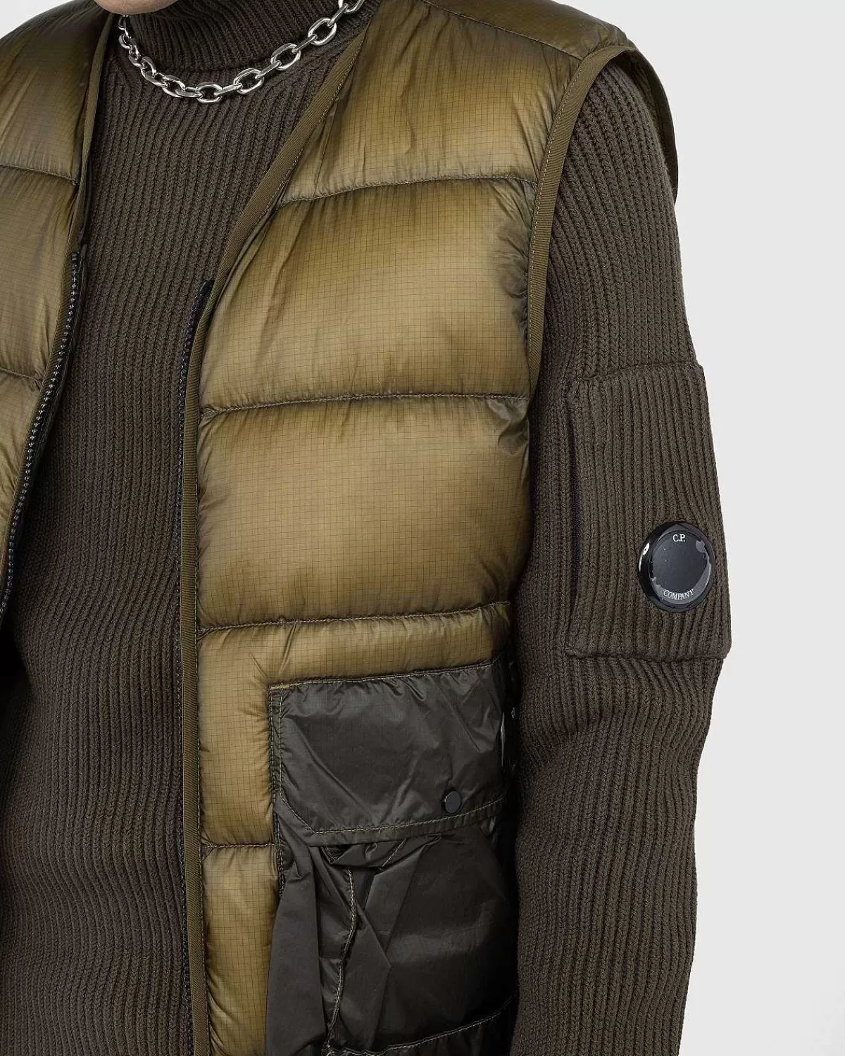 quiltet_lynlasvest_butternut_5.webp Overtøj>C.P. Company Quiltet Lynlasvest Butternut