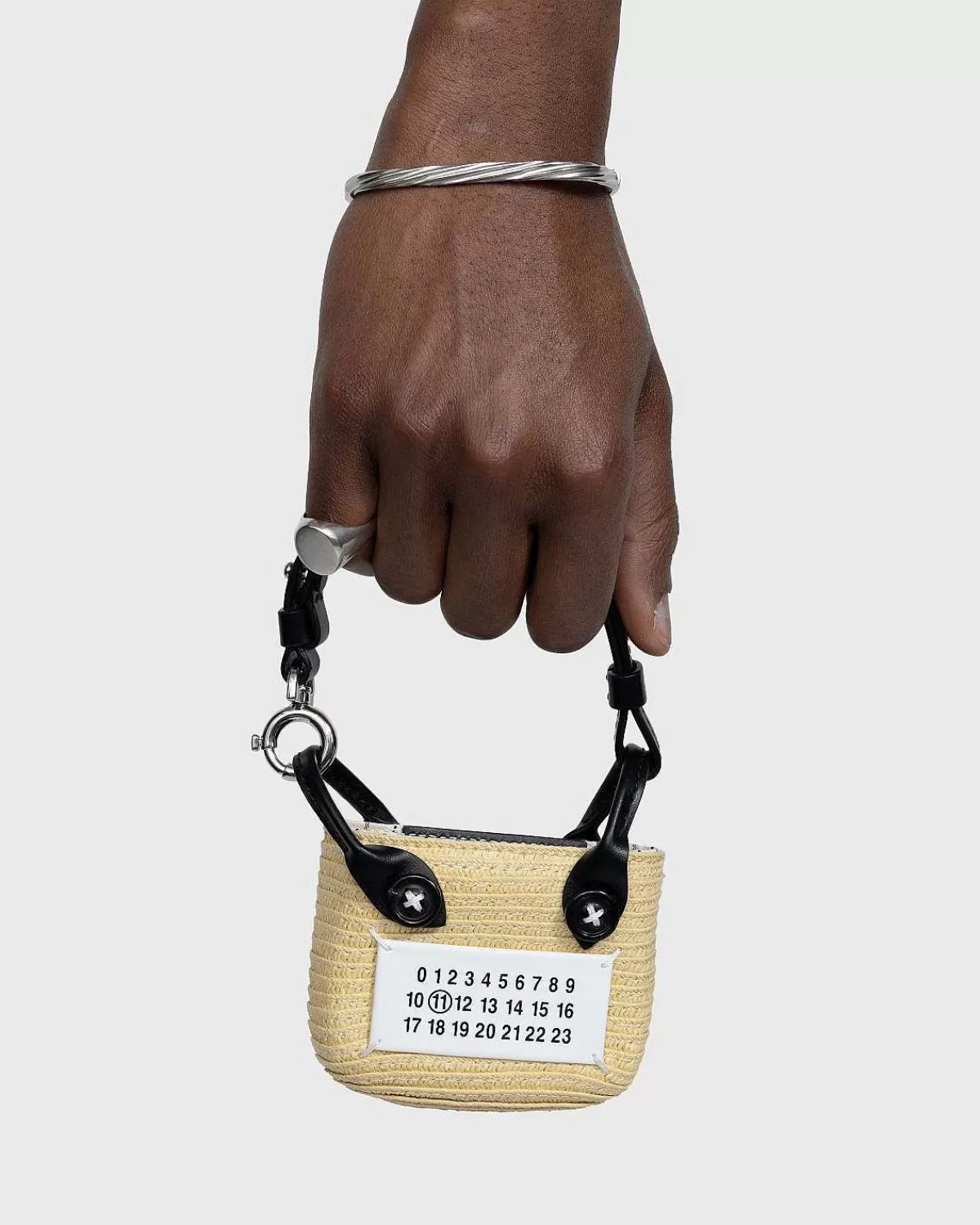 raffia_mulepose_naturhvid_4.webp Tasker>Maison Margiela Raffia Mulepose Natur/Hvid
