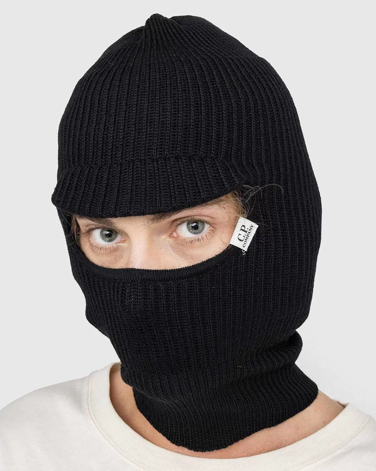 ribstrik_uld_balaclava_sort_4.webp Vinter Tilbehør>C.P. Company Ribstrik Uld Balaclava Sort