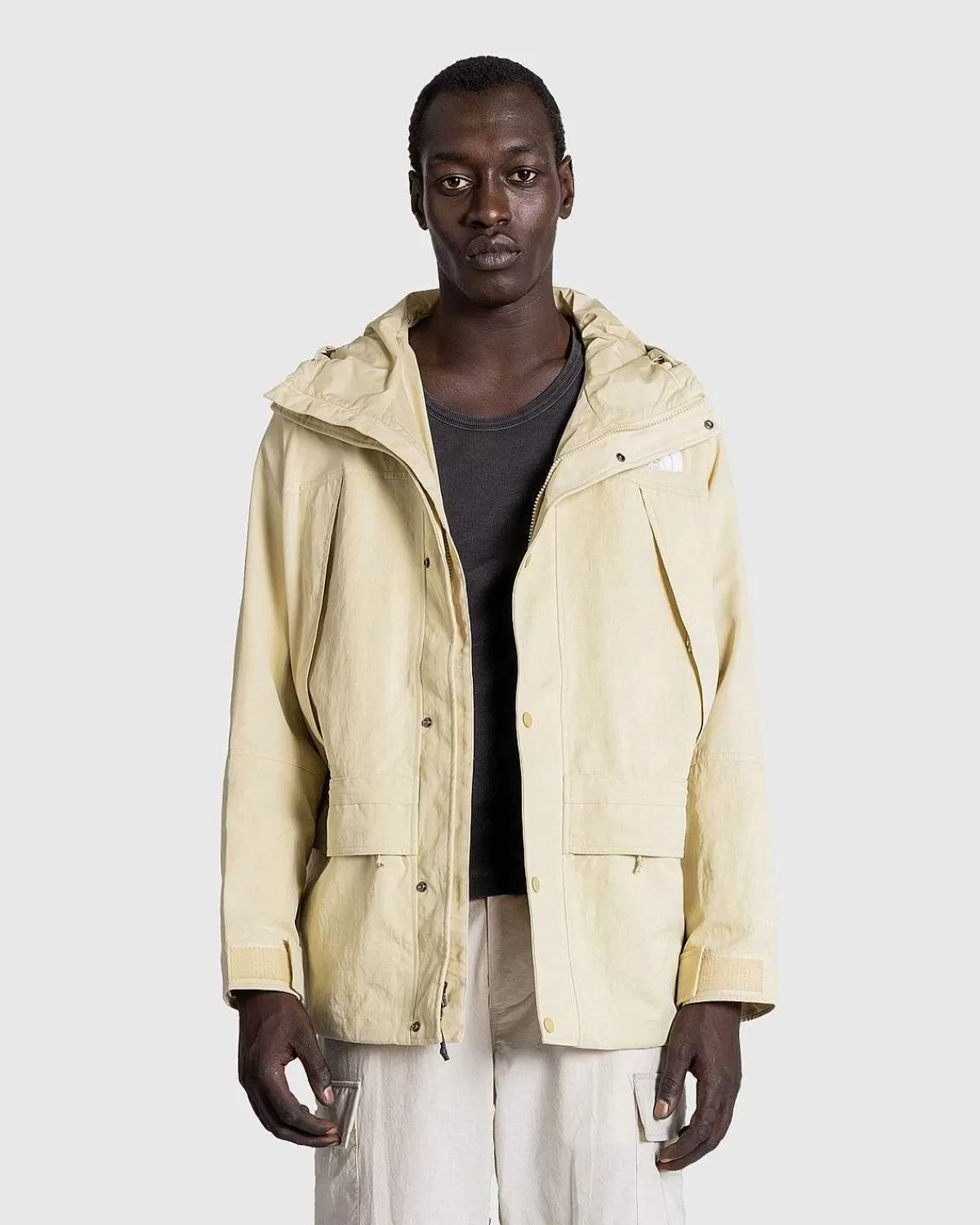 ripstop_mountain_cargo_jacket_gravel_2.webp Overtøj>The North Face Ripstop Mountain Cargo Jacket Gravel