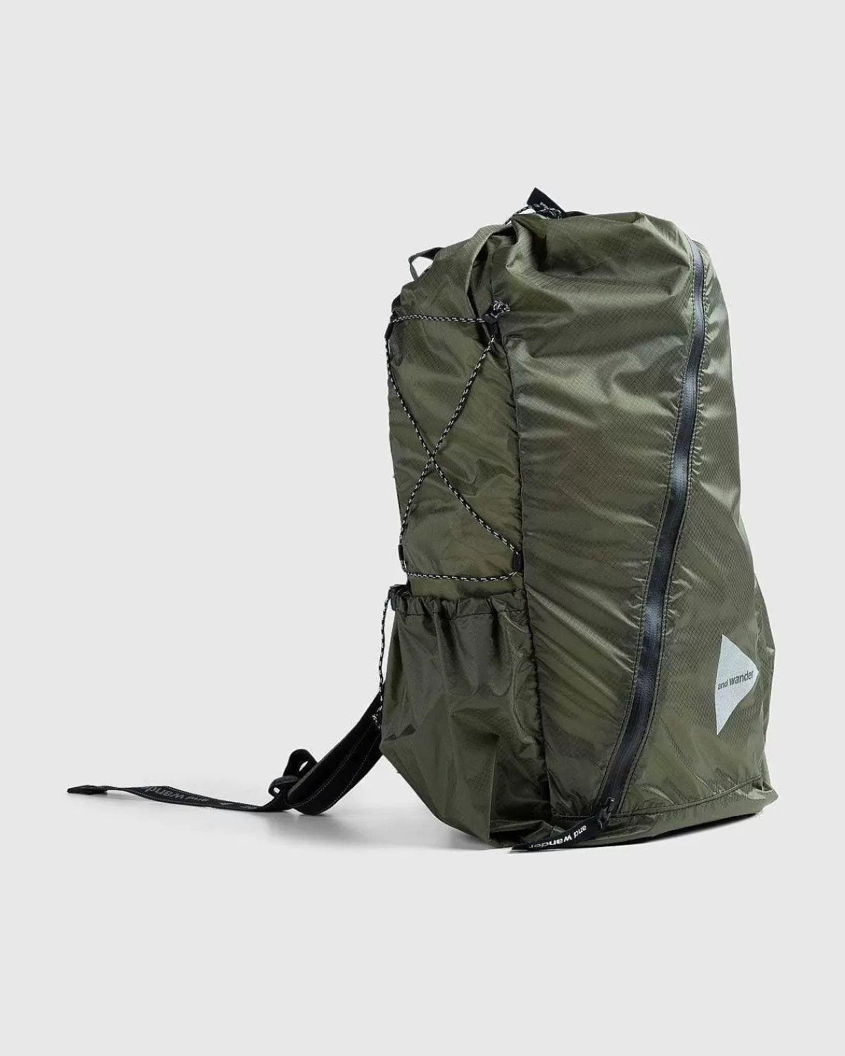 sil_daypack_khaki_4.webp Tasker>And Wander Sil Daypack Khaki